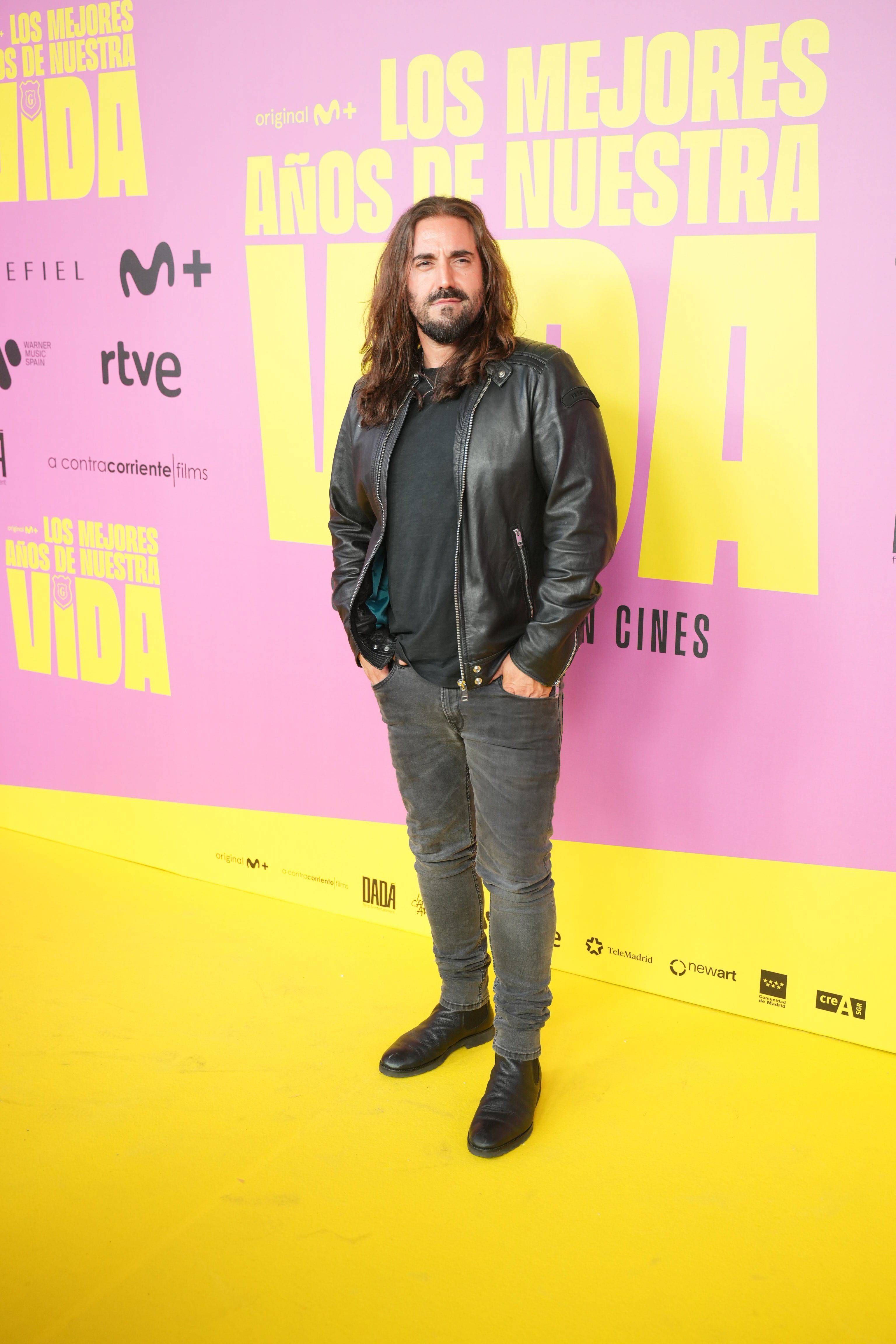 Andrés Suárez, en la alfombra roja del preestreno de la película de Hombres G