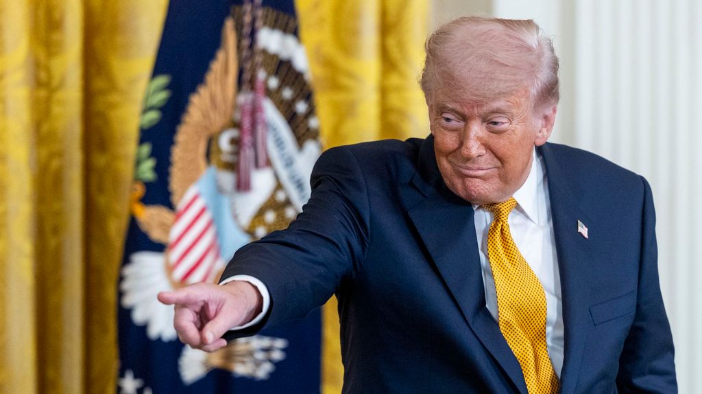 Donald Trump mantiene "conversaciones muy positivas" con Irán