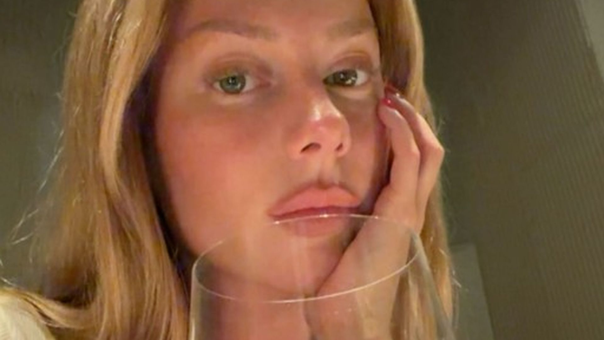 Ester Expósito en el último post de Instagram en el que los comentarios están habilitados