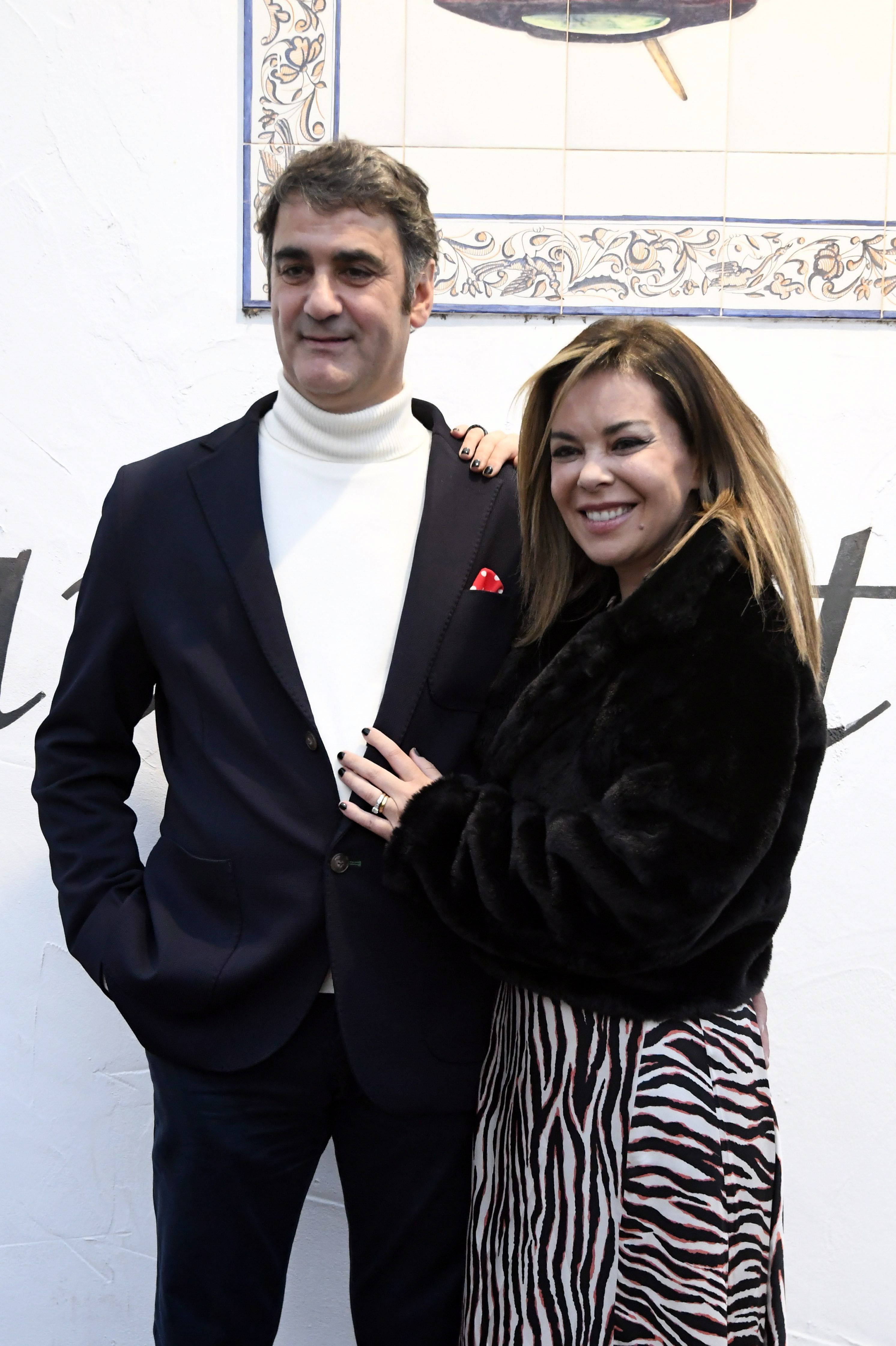 Jesús con su mujer, María José Campanario