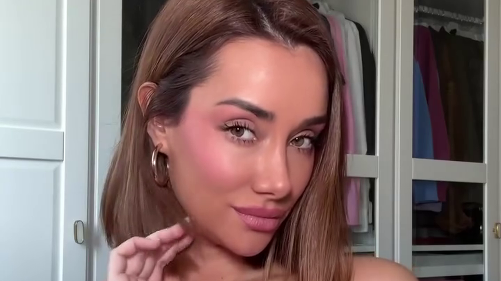 Adara Molinero se sincera sobre el problema de apego que tiene con su hijo