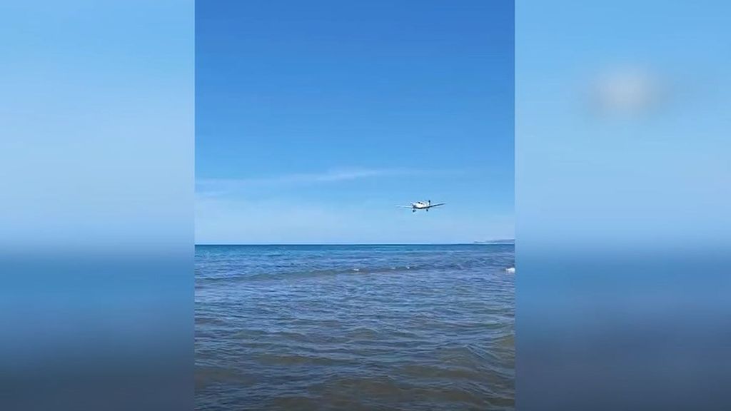 Identifican a un piloto en prácticas por sobrevolar varias playas valencianas a muy baja altura