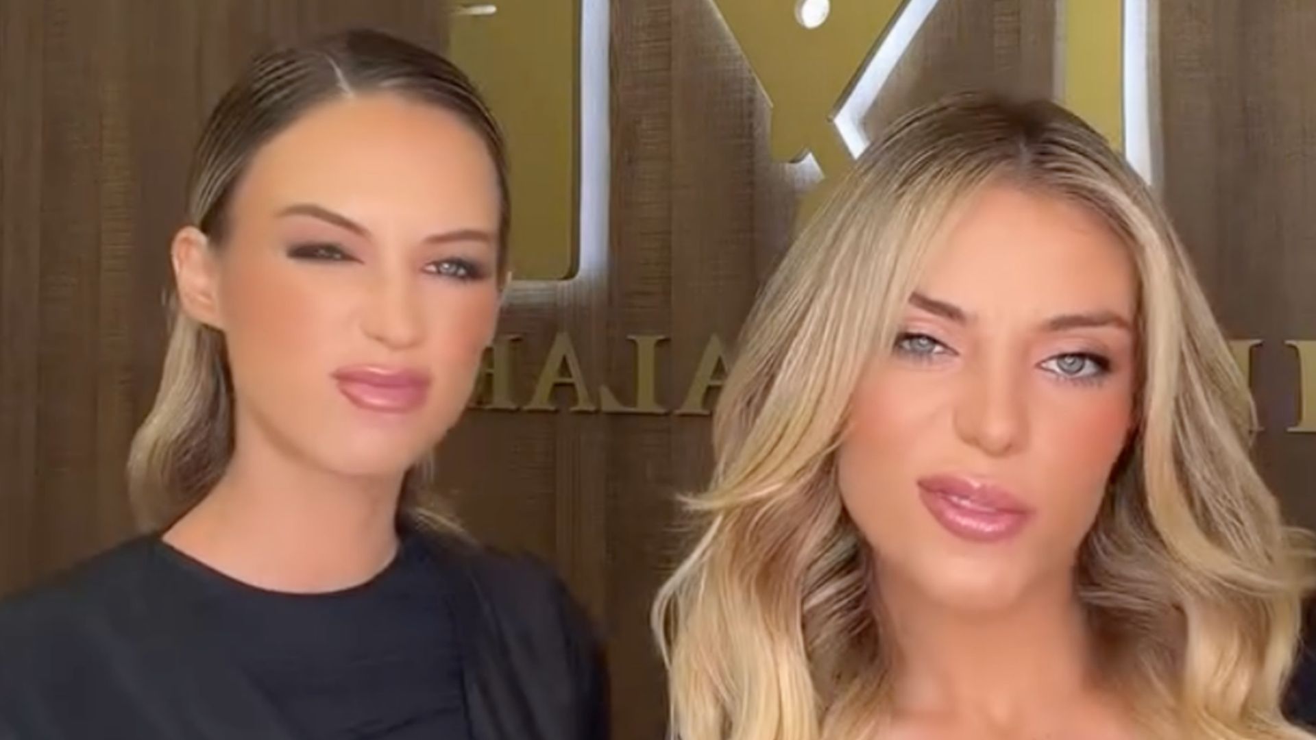 Claudia y Almudena en sus momentos de amistad