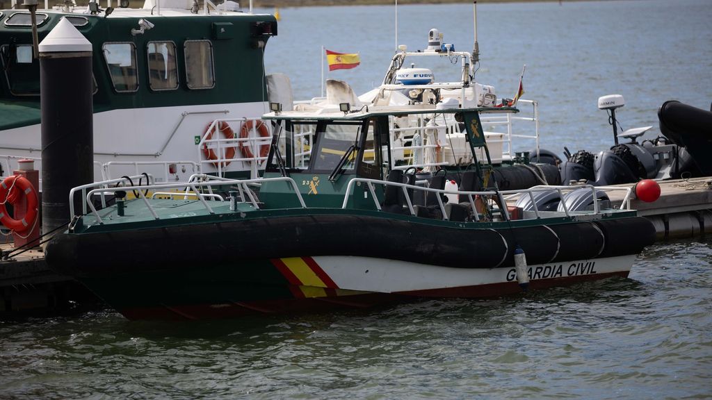 Mueren dos guardias civiles y uno está herido grave al chocar dos embarcaciones persiguiendo una narcolancha en Huelva
