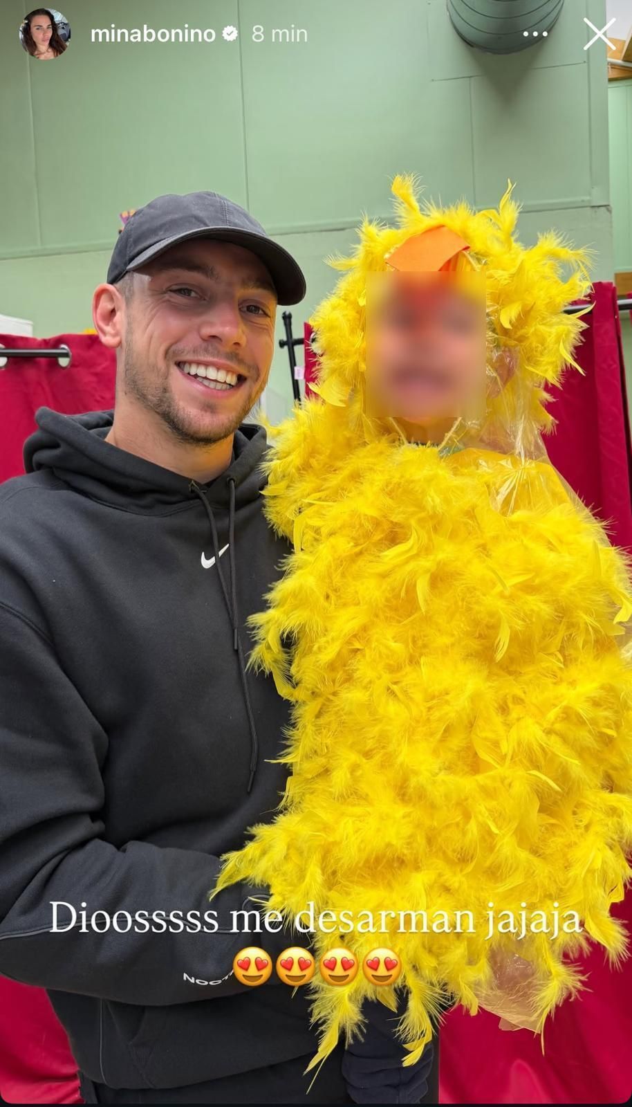 Fede Valverde con su hijo en brazos