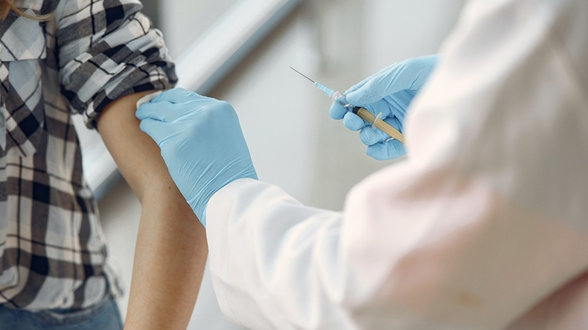 Galicia es la primera comunidad en realizar vacunaciones contra la meningitis