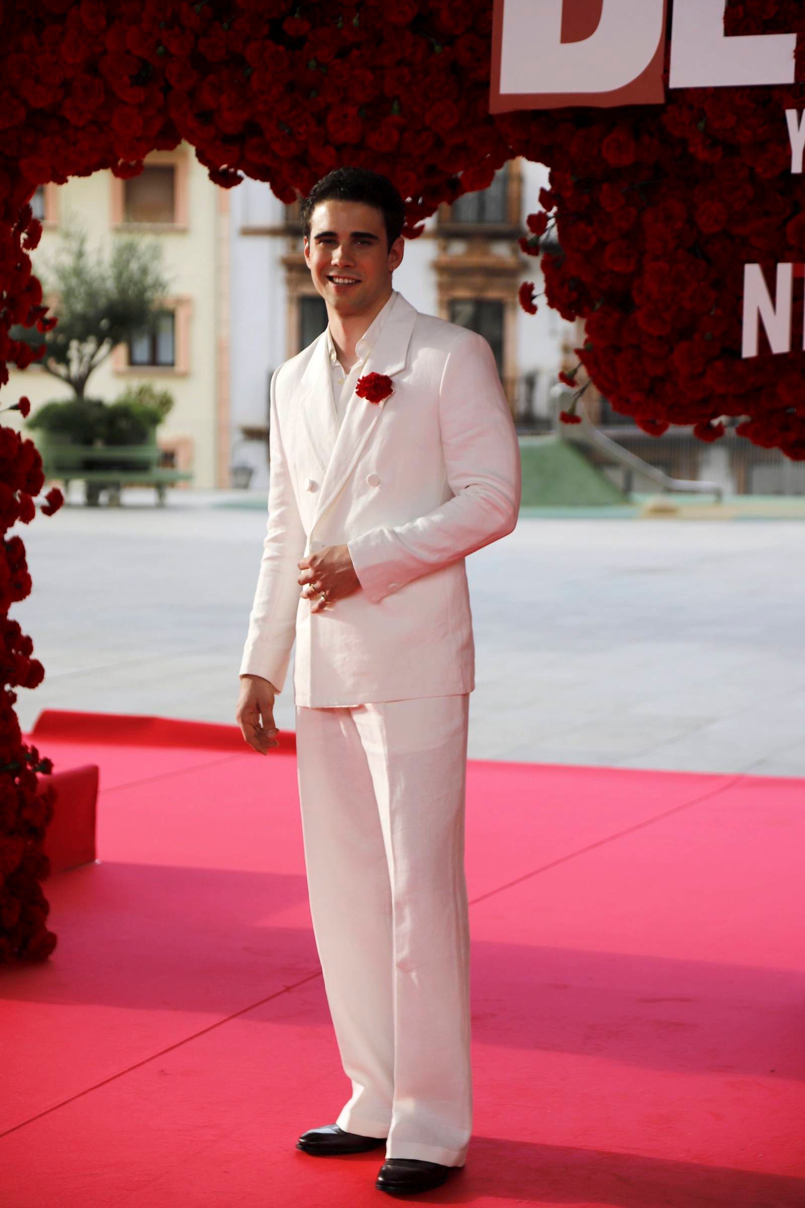 Julio Peña, en la alfombra roja de Berlín y la dama de armiño