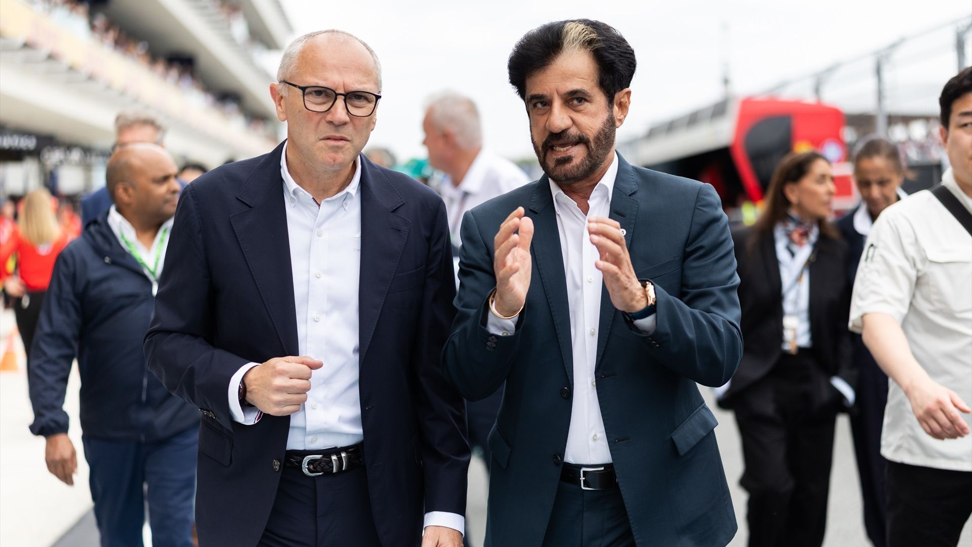 Stefano Domenicali y Ben Sulayem en el pit lane del Gran Premio de Miami esta temporada