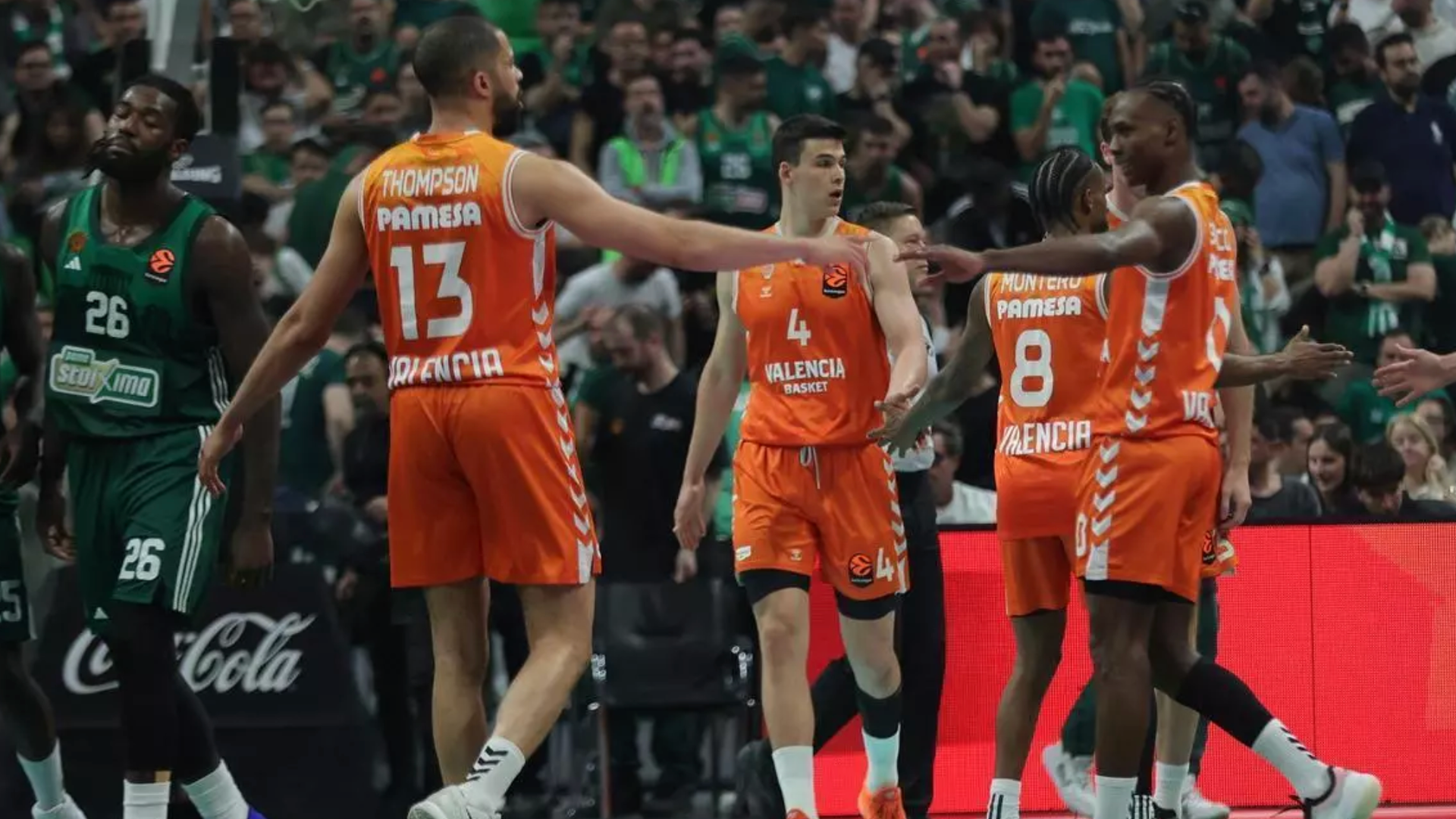 Valencia Basket fuerza el quinto partido ante el Panathinaikos, el Roig decide (86-89)