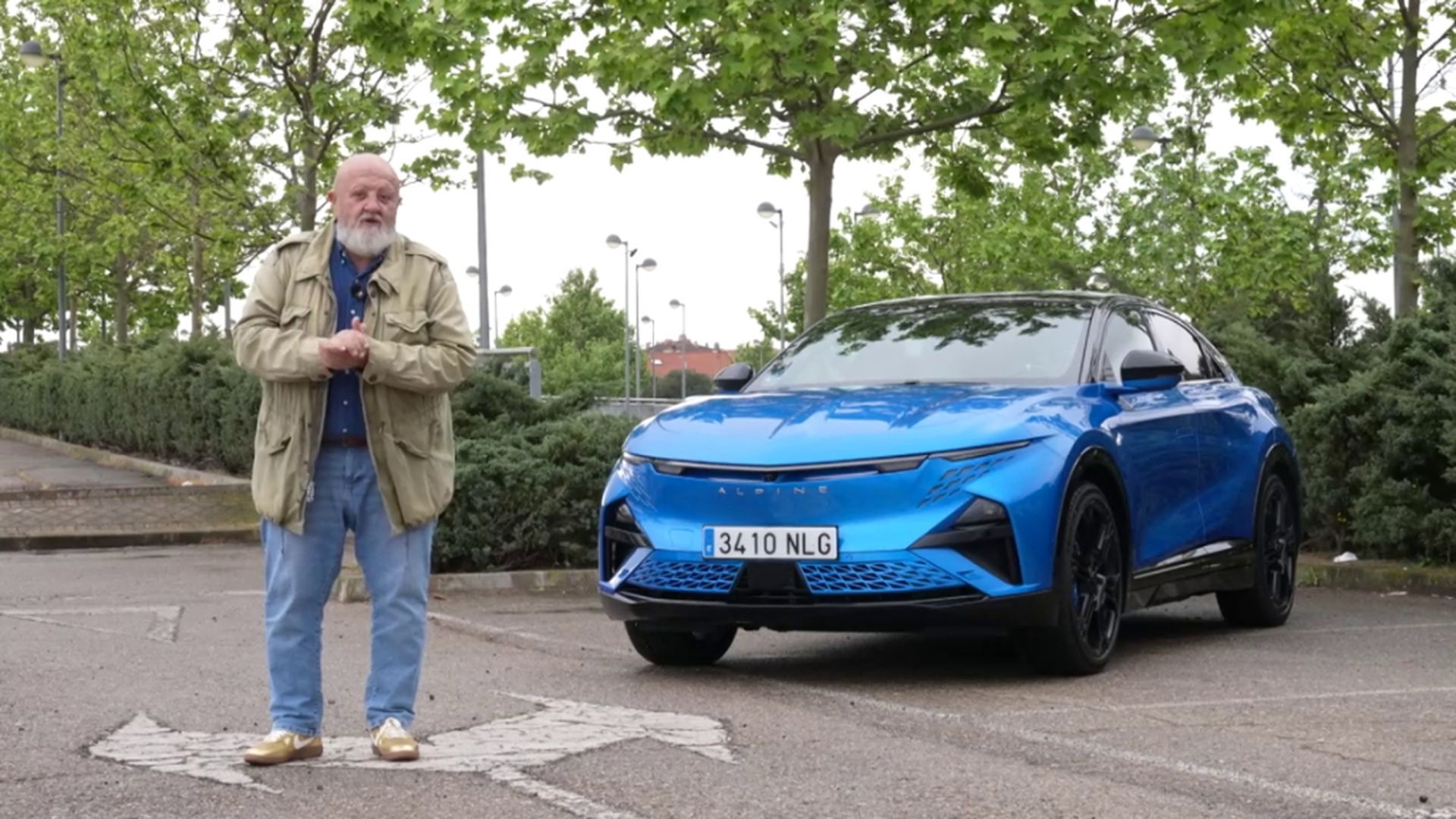 Gonzalo Serrano y el Alpine A390