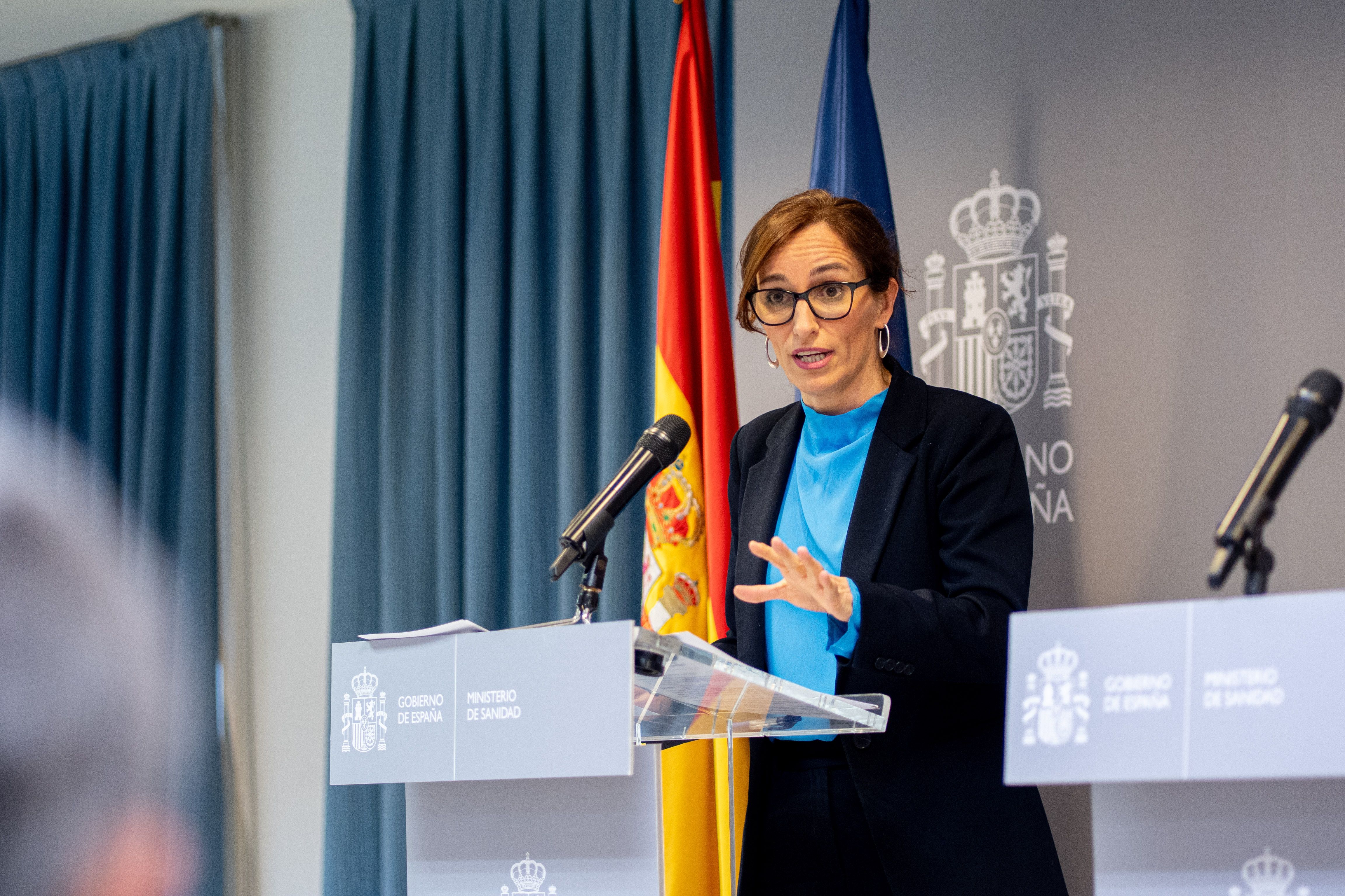 La ministra de Sanidad, Mónica García, en rueda de prensa este 9 de mayo