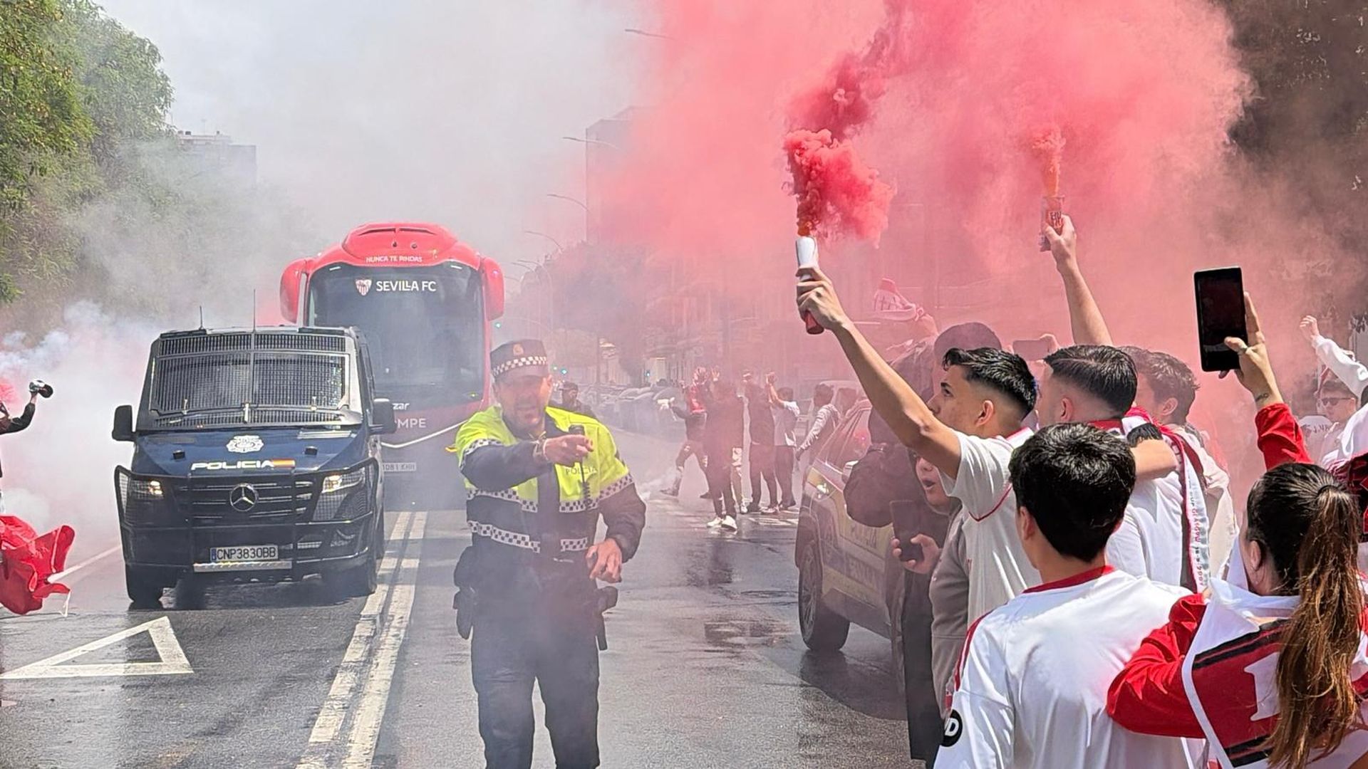 Llegada del Sevilla para el partido ante el Espanyol
