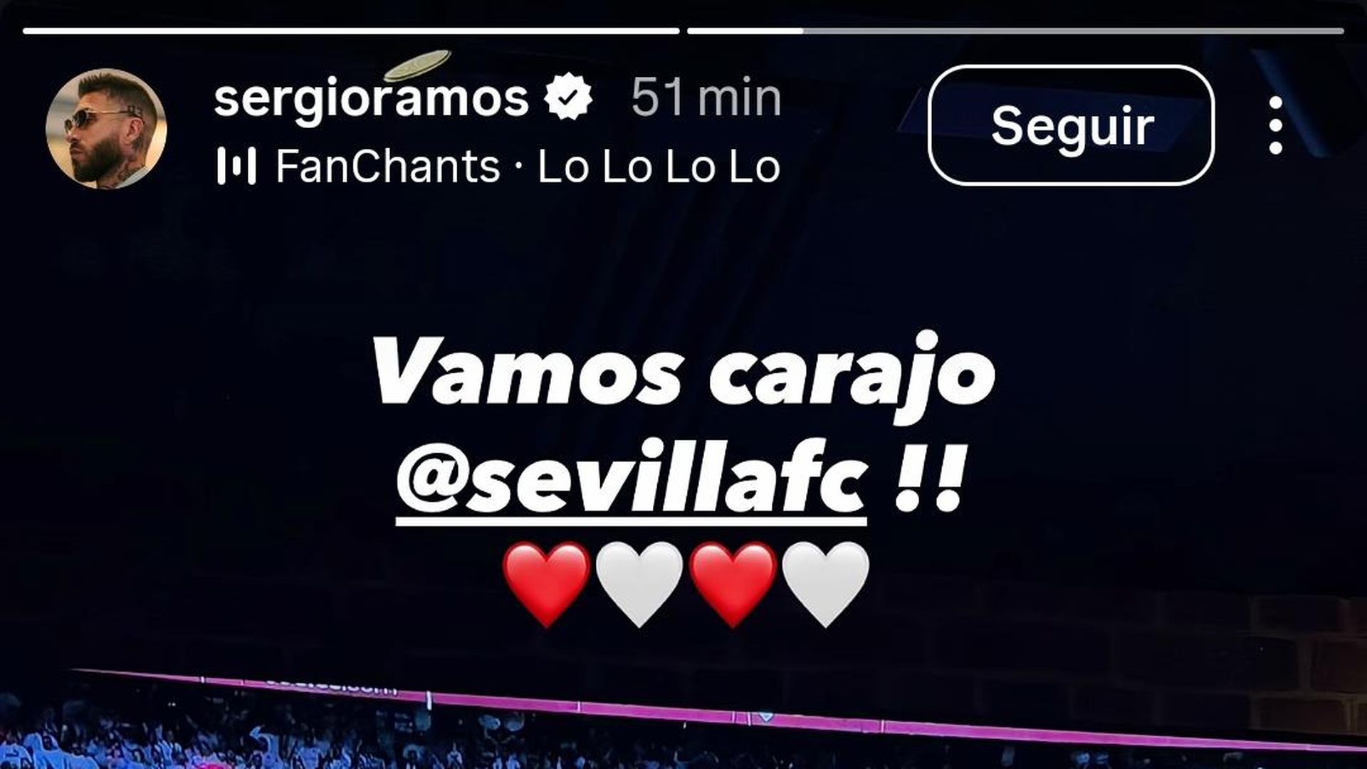 Sergio Ramos, junto a su familia viendo el Sevilla