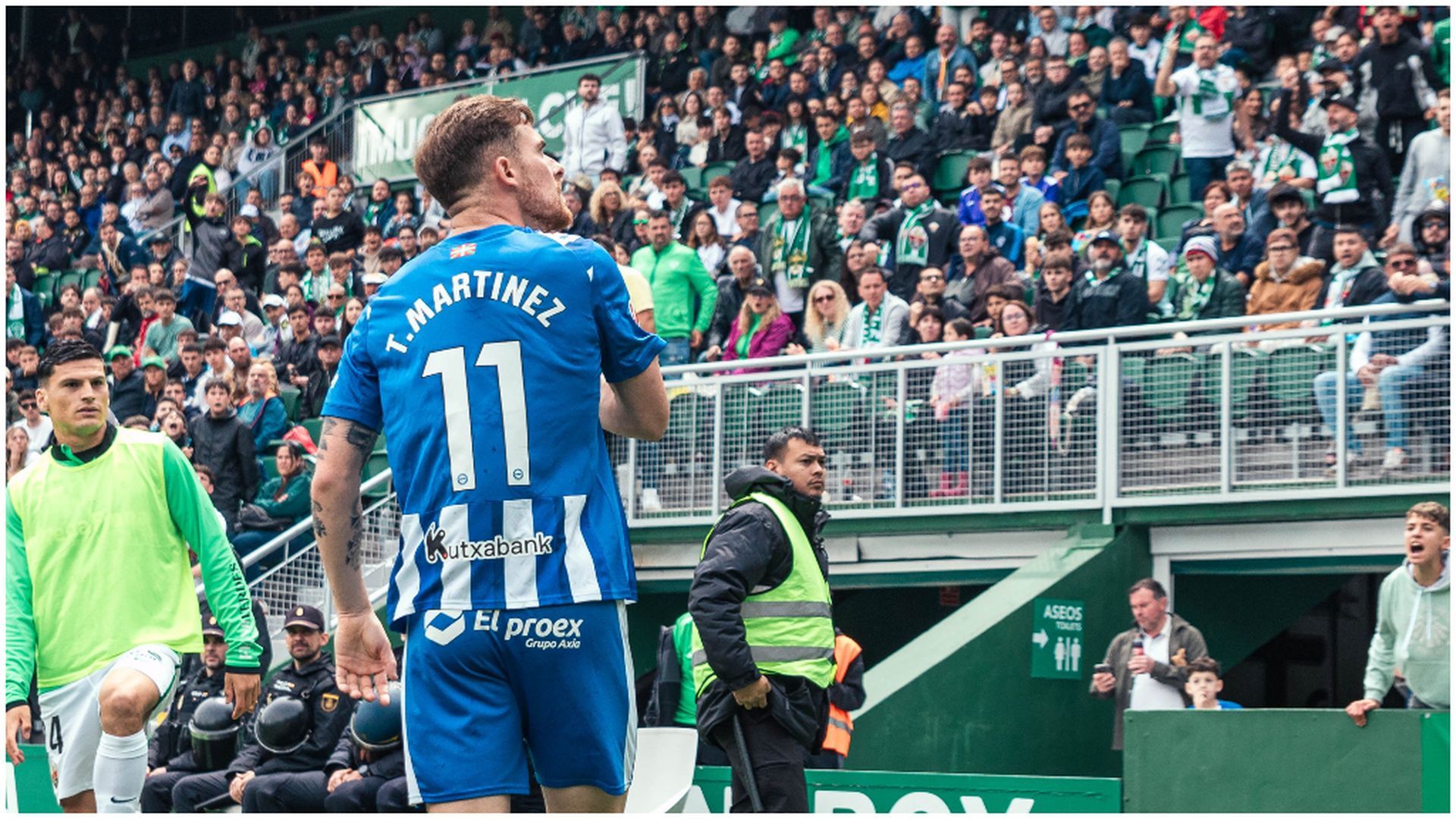 Toni Martínez celebrando su gol ante el Elche