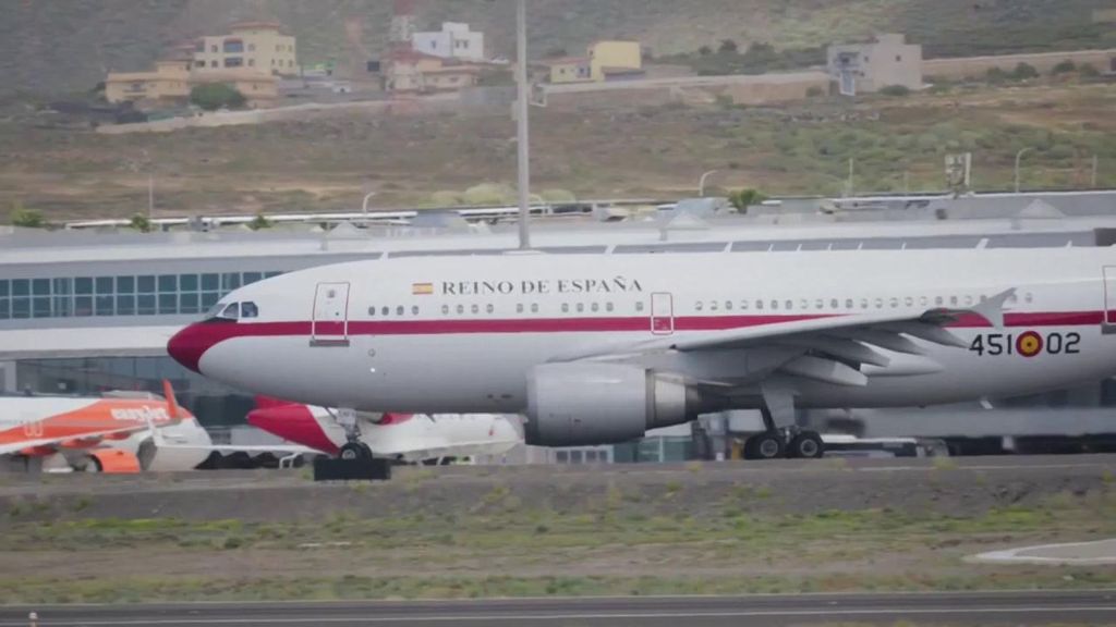 Hantavirus, última hora del brote en el crucero MV Hondius: los españoles evacuados, en el avión a punto de partir a Madrid