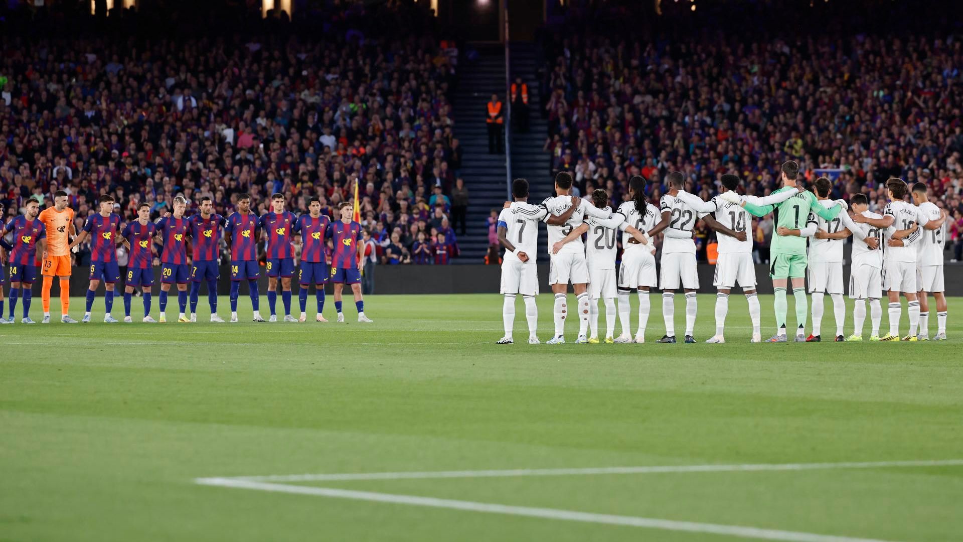 El minuto de silencio del Clásico
