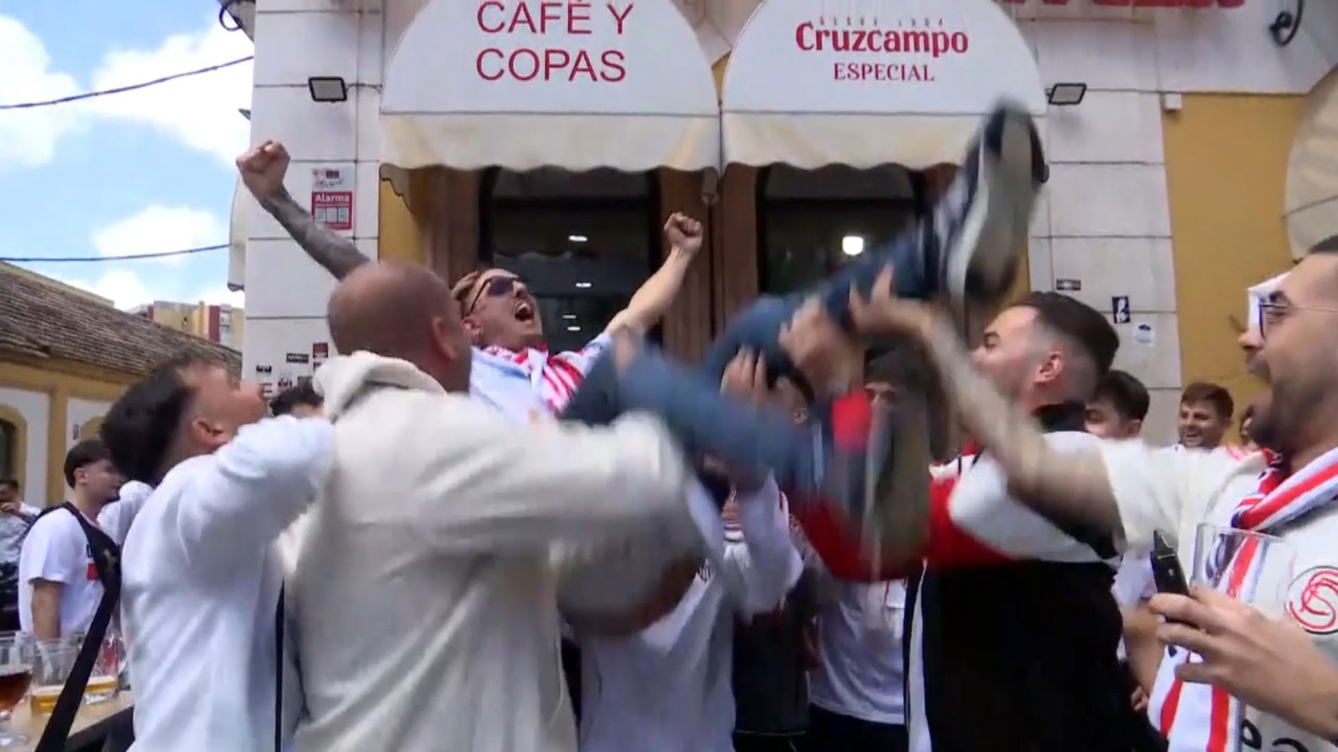 El Sevilla-Espanyol de Ángel, directo de Zúrich a Nervión