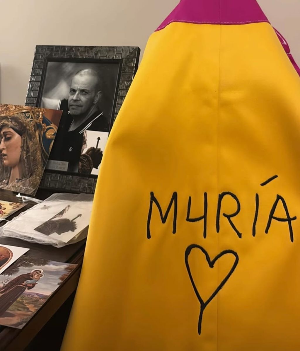 El torero Gonzalo Caballero rinde un emotivo homenaje a María Caamaño, la 'princesa futbolera': luce el traje rosa que prometió