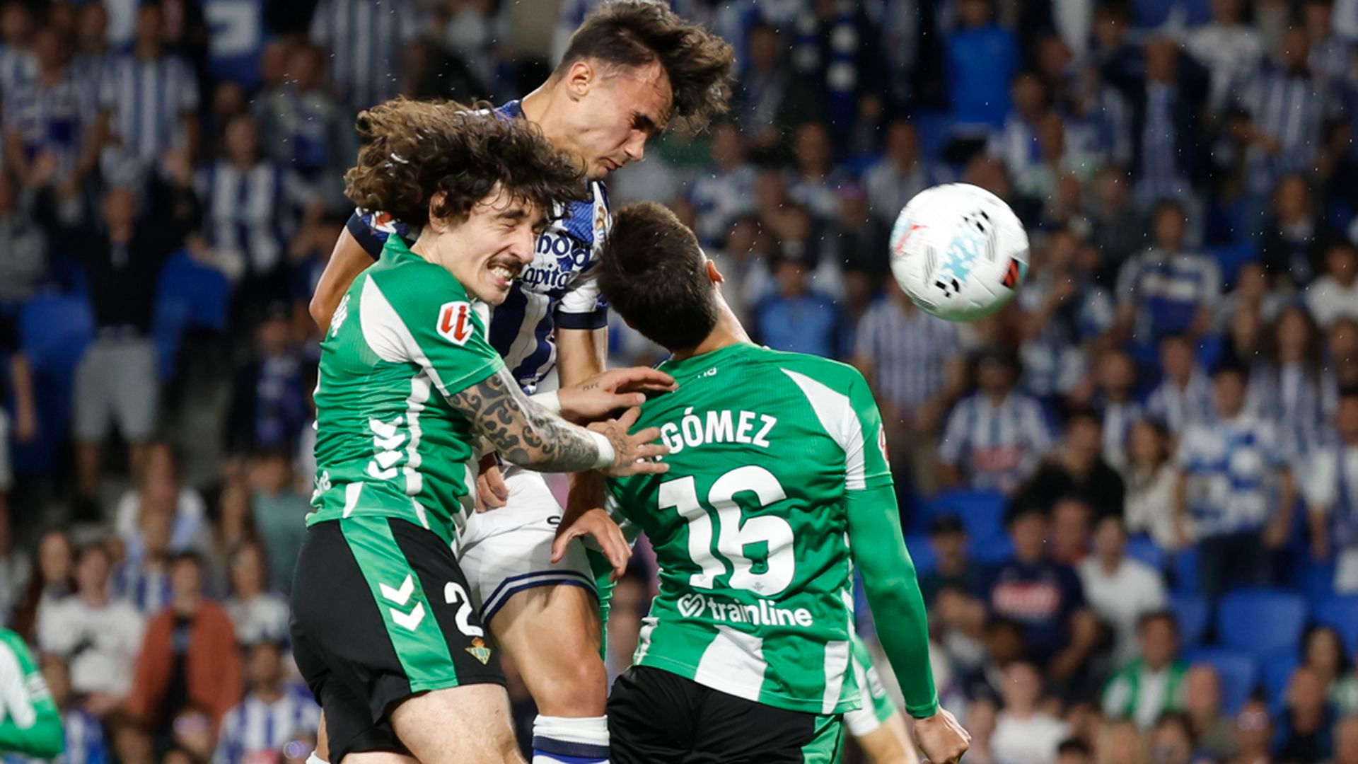 Héctor Bellerín y Valentín Gómez, en el Real Sociedad - Betis