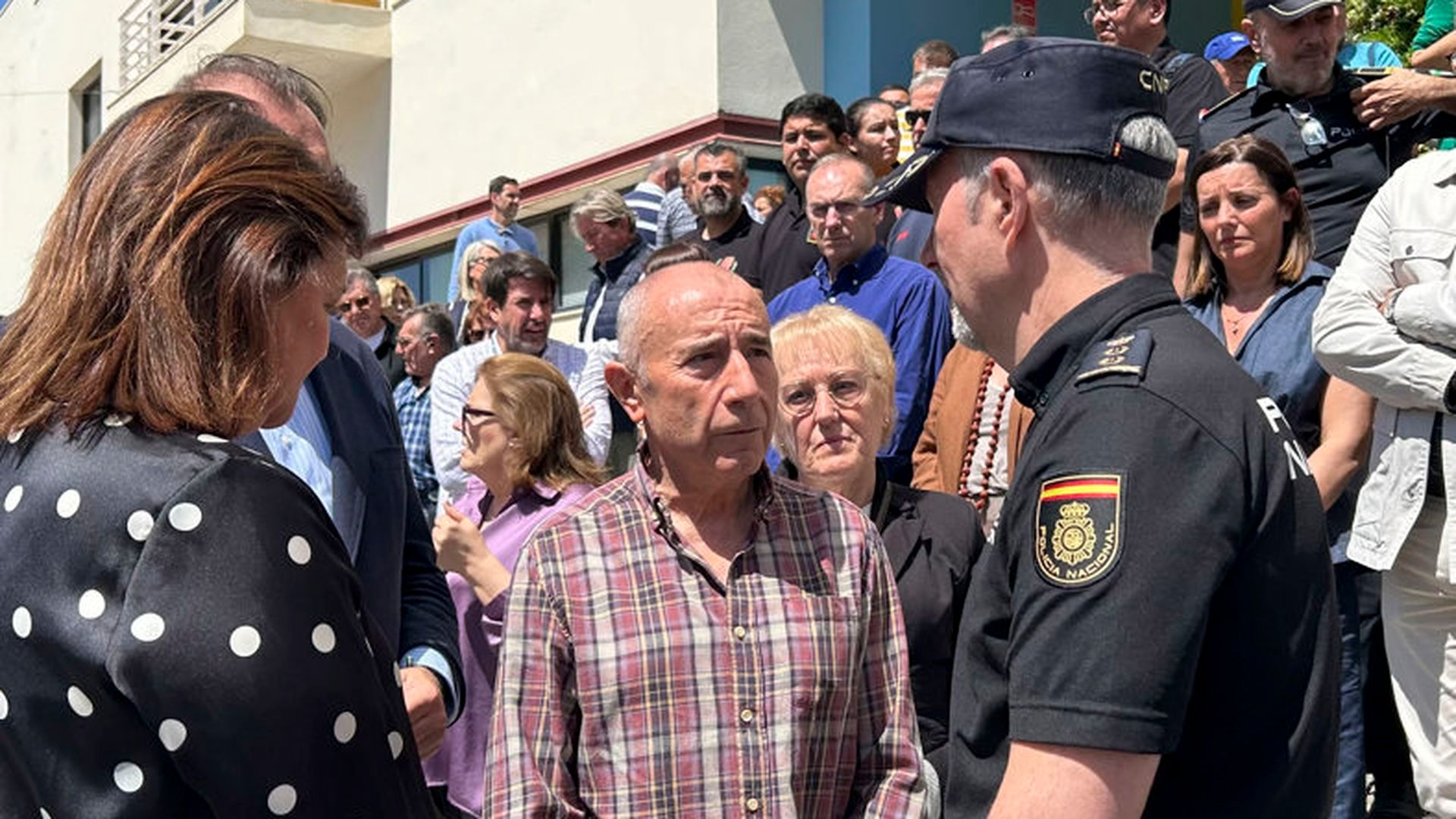 Alfonso, hermano de uno de los guardias civiles fallecidos en Huelva: "Están desprotegidos totalmente por el Gobierno"