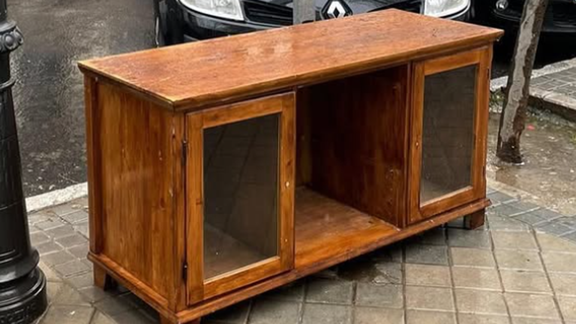 Así es el nuevo mercadillo donde todo es gratis: qué objetos se pueden encontrar, dónde está y cómo nació esta iniciativa Así es el nuevo mercadillo donde todo es gratis: qué objetos se pueden encontrar, dónde está y cómo nació esta iniciativa