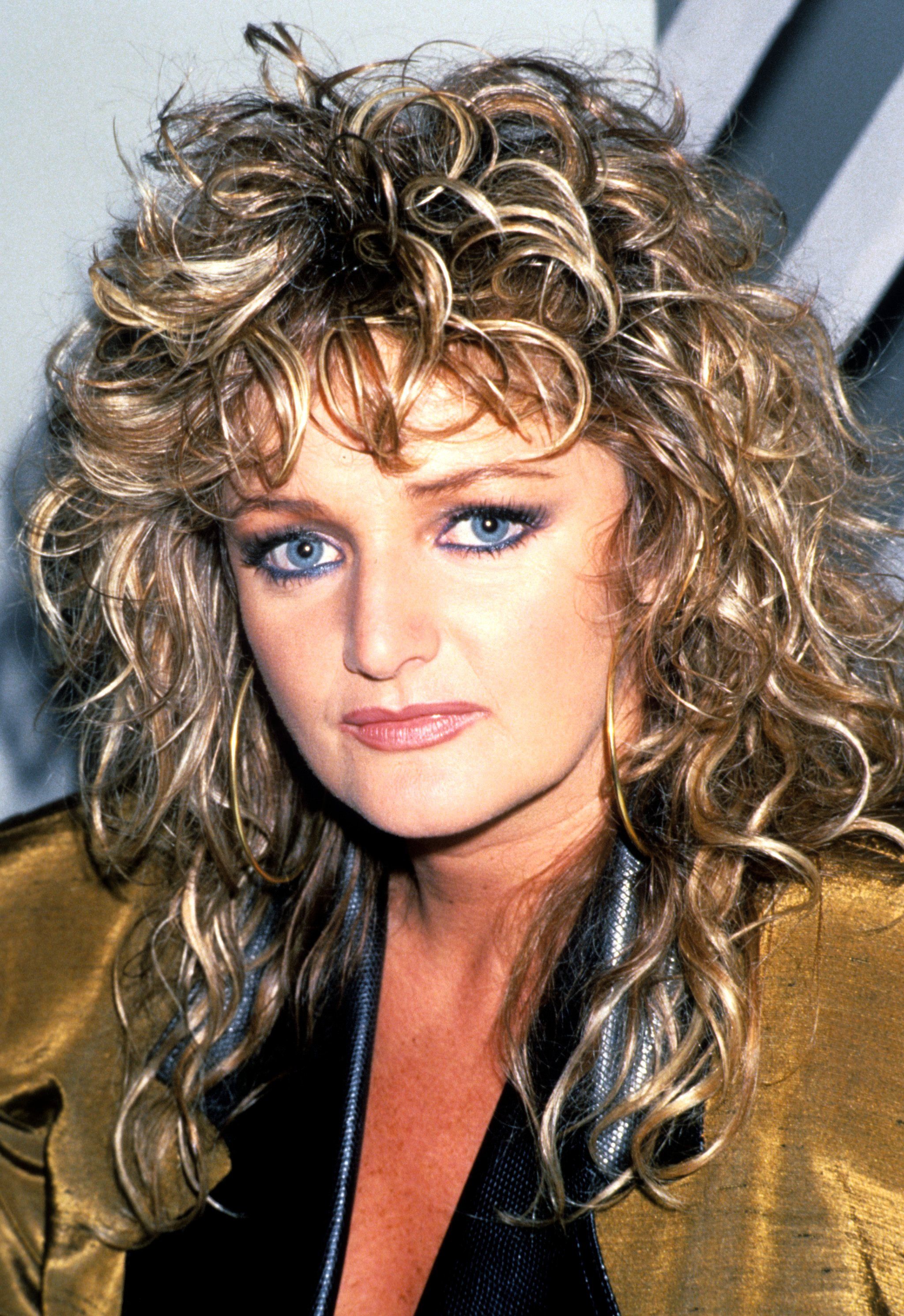 Bonnie Tyler con su emblemática melena ochentera