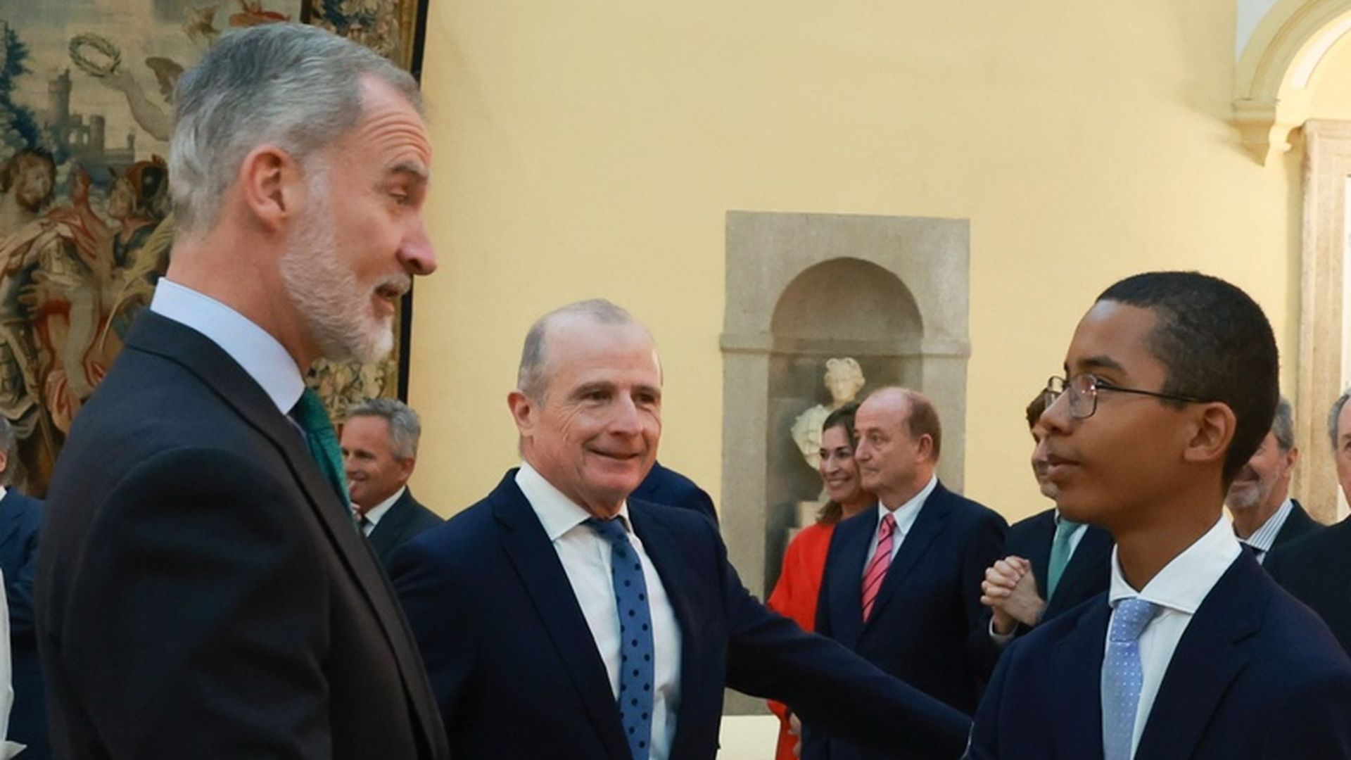 El rey Felipe este lunes con Javier Fernández, el niño portavoz de 12 años