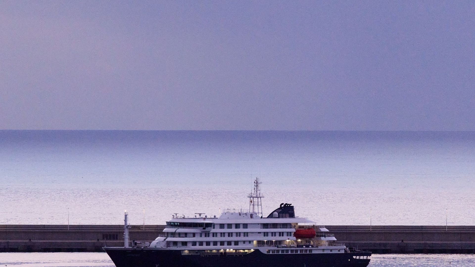 Estados Unidos confirma un "positivo leve" en hantavirus y otro con síntomas entre sus repatriados del crucero 'MV Hondius'
