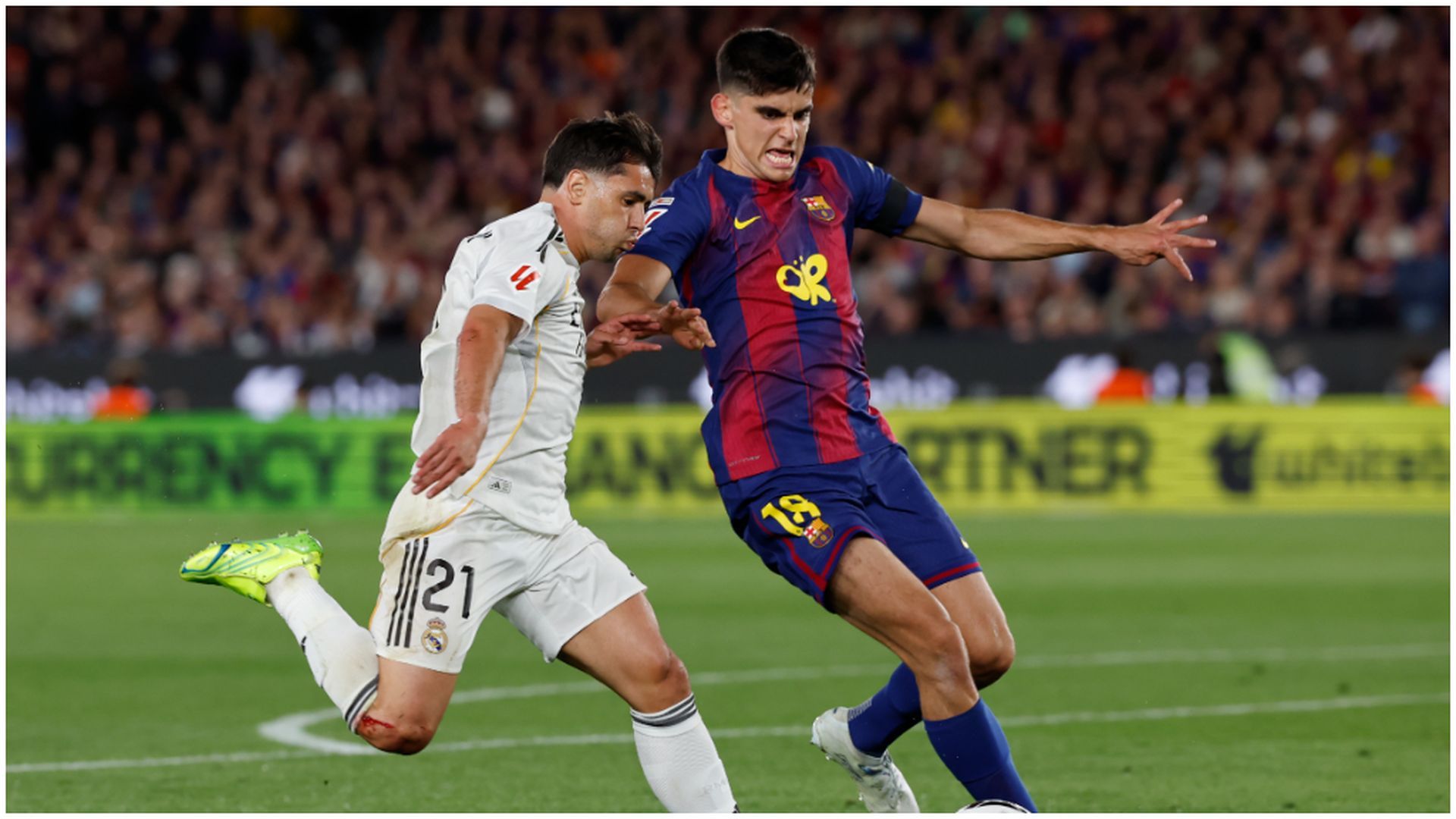 Gerard Martín, durante el FC Barcelona - Real Madrid