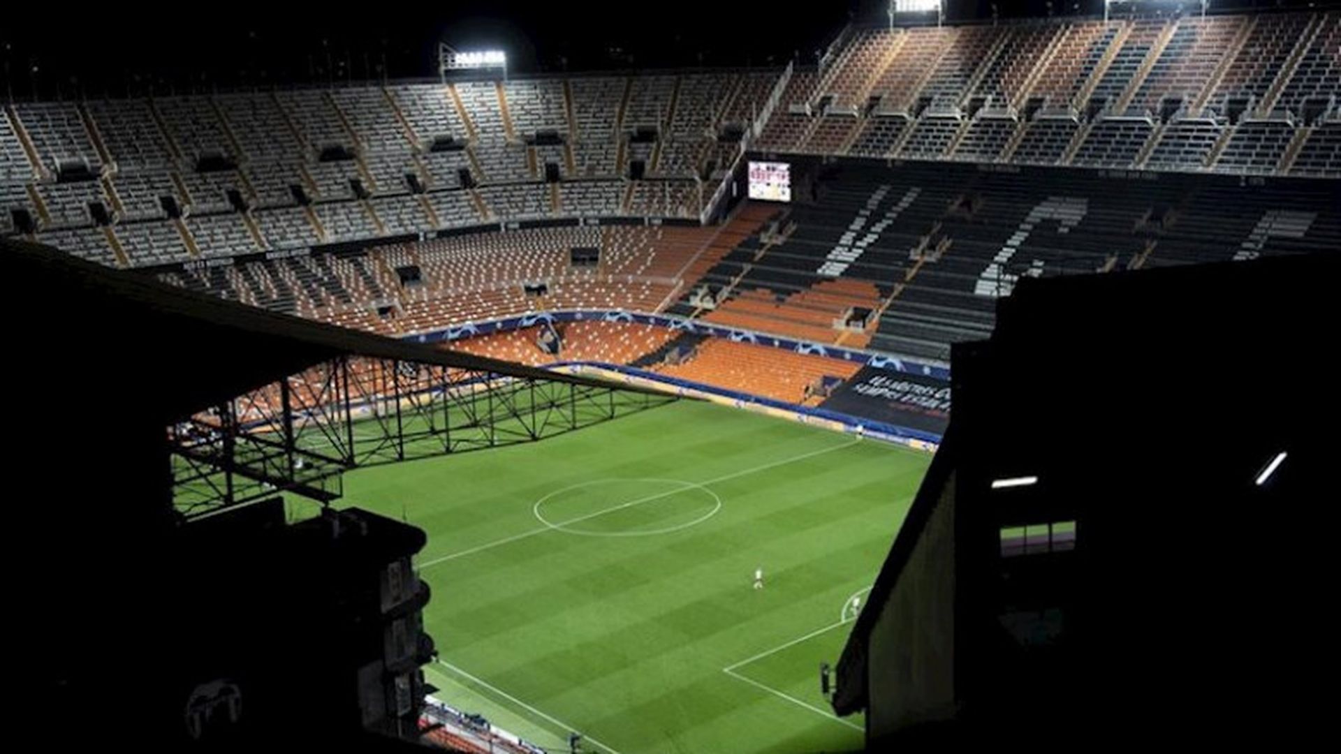 Mestalla vacío de noche Mestalla vacío de noche