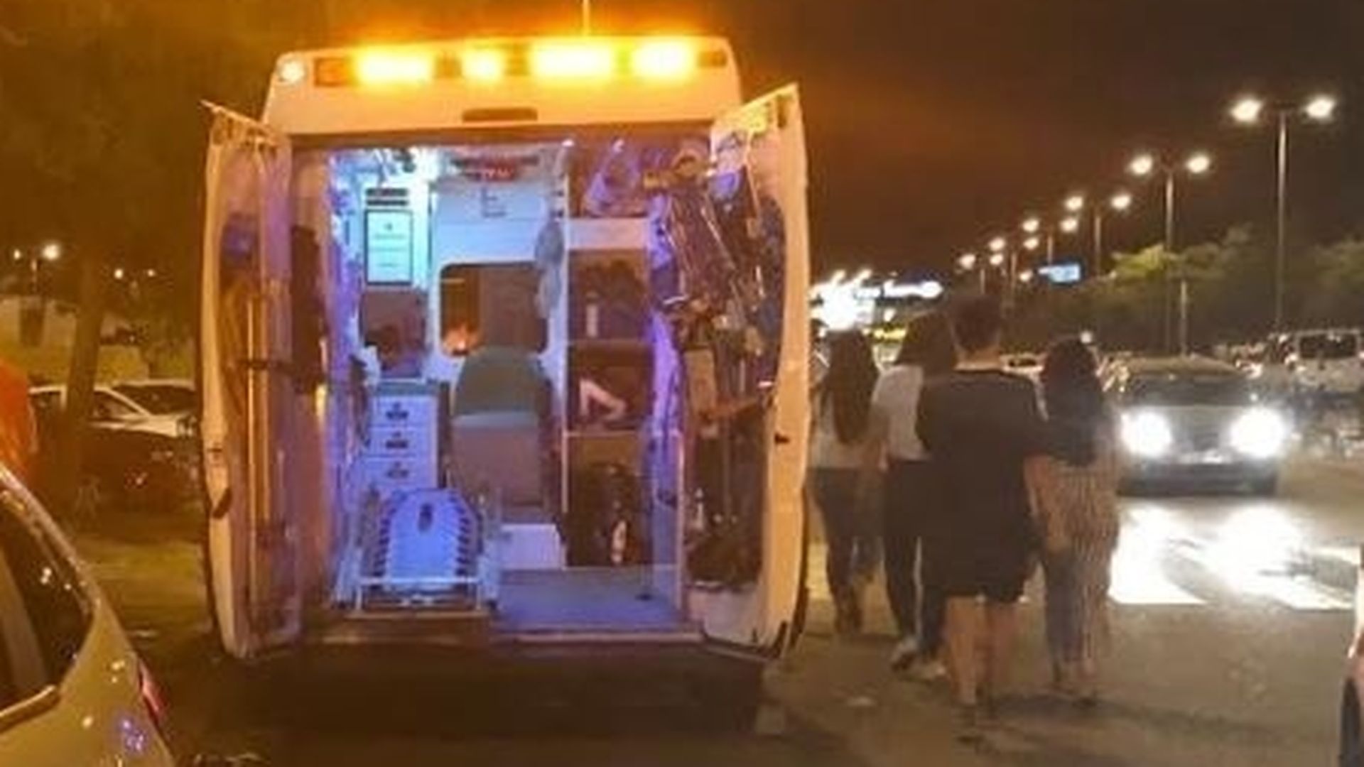 Muere un hombre al quedar atrapado entre dos camiones en Fuente del Maestre, en Badajoz