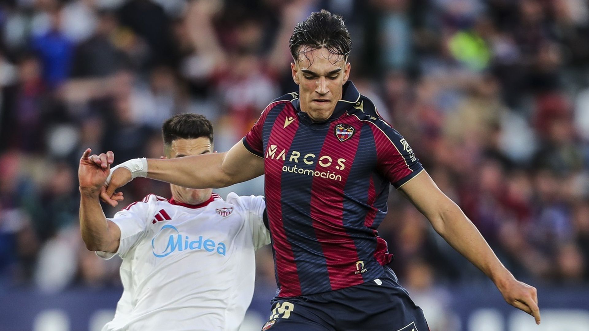 Carlos Espí durante un partido del Levante esta temporada