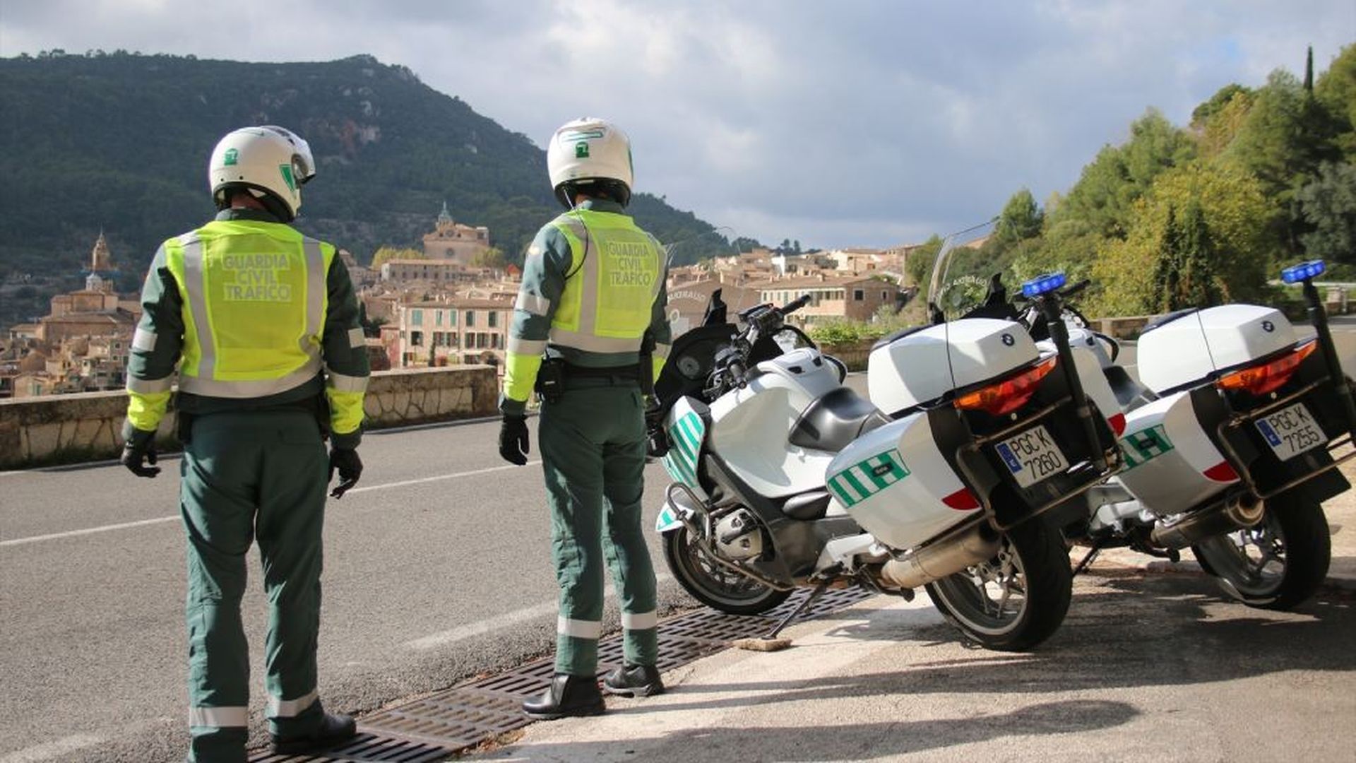 Control de la Agrupación de Tráfico de la Guardia Civil