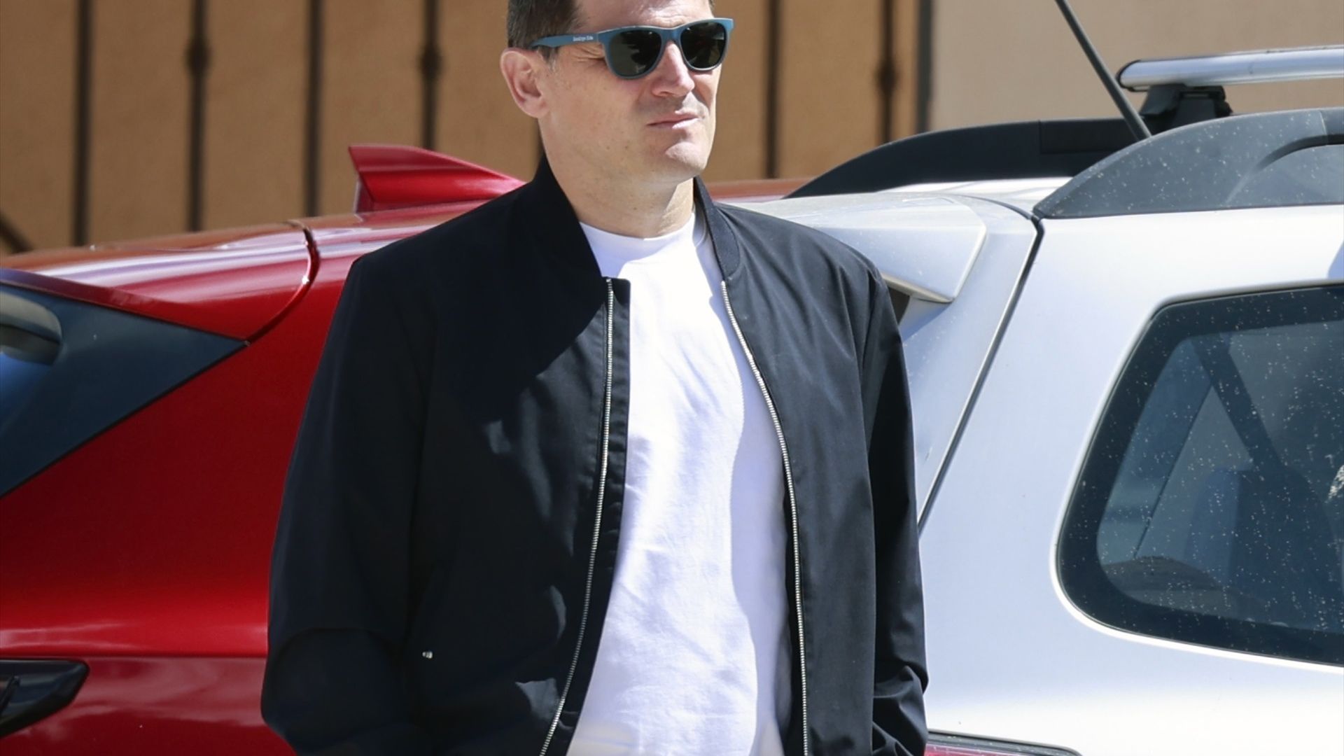 Iker Casillas, en la calle con gafas de sol