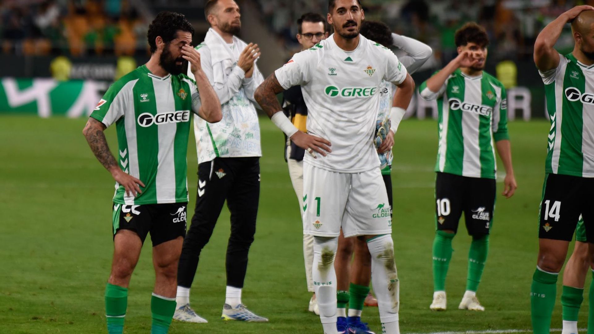 Isco Alarcón, llorando tras el partido