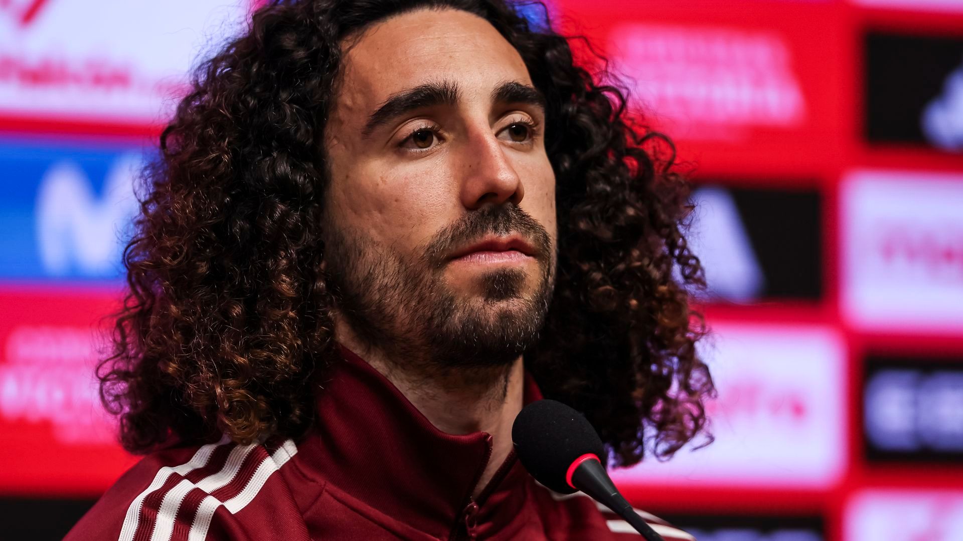 Marc Cucurella pone precio a su melena: el jugador revela por cuánto dinero se raparía Marc Cucurella pone precio a su melena: el jugador revela por cuánto dinero se raparía