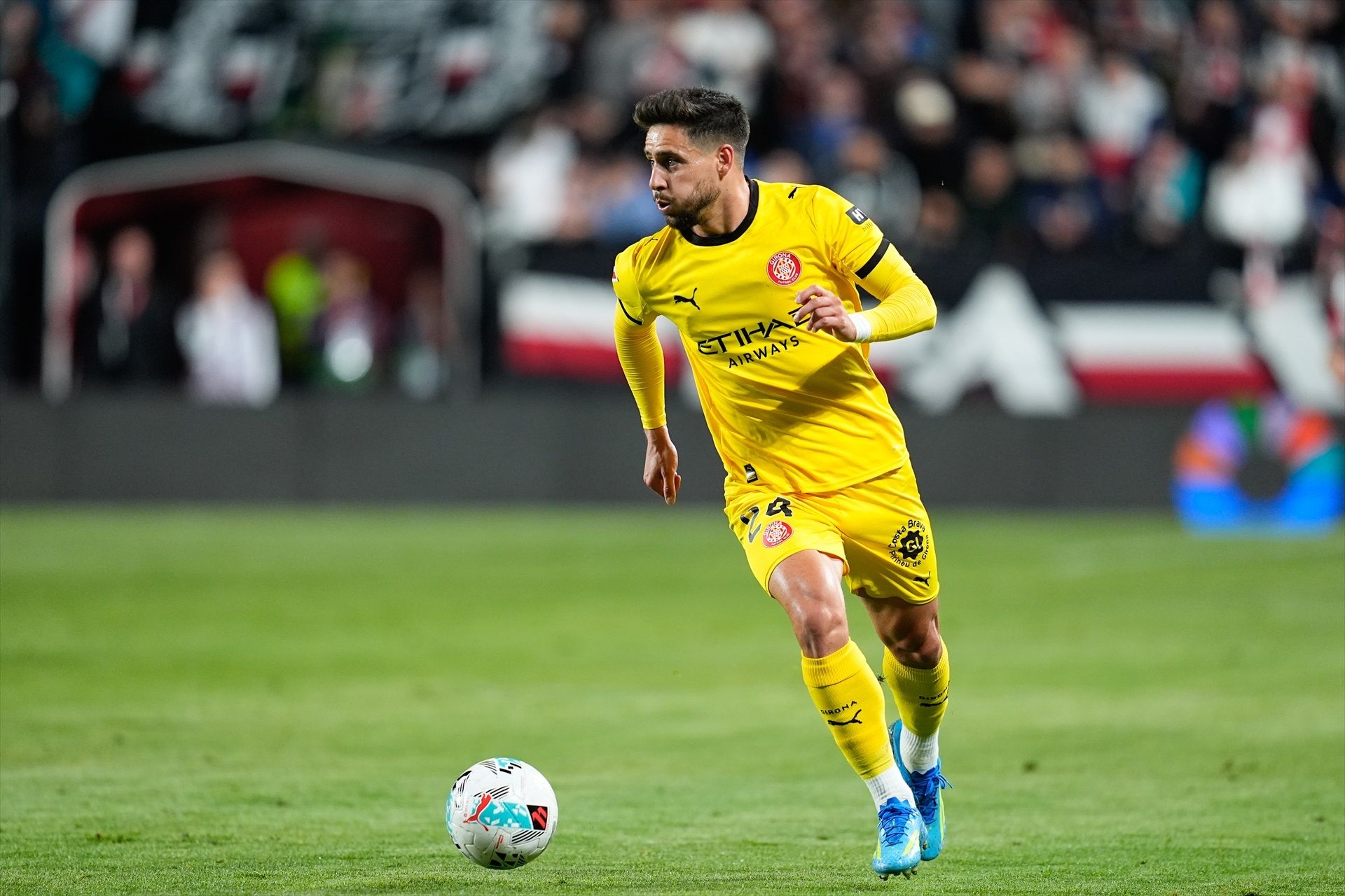Álex Moreno durante un partido del Girona esta temporada