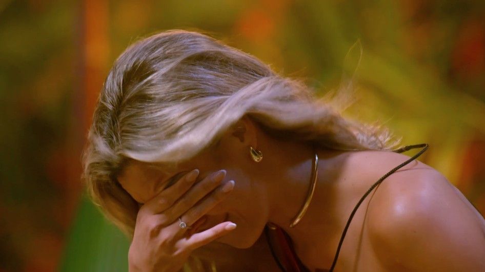 El dolor de Leila en la hoguera: se entera de que Atamán ha caído en la tentación con Claudia: “¿Ese es mi novio?”