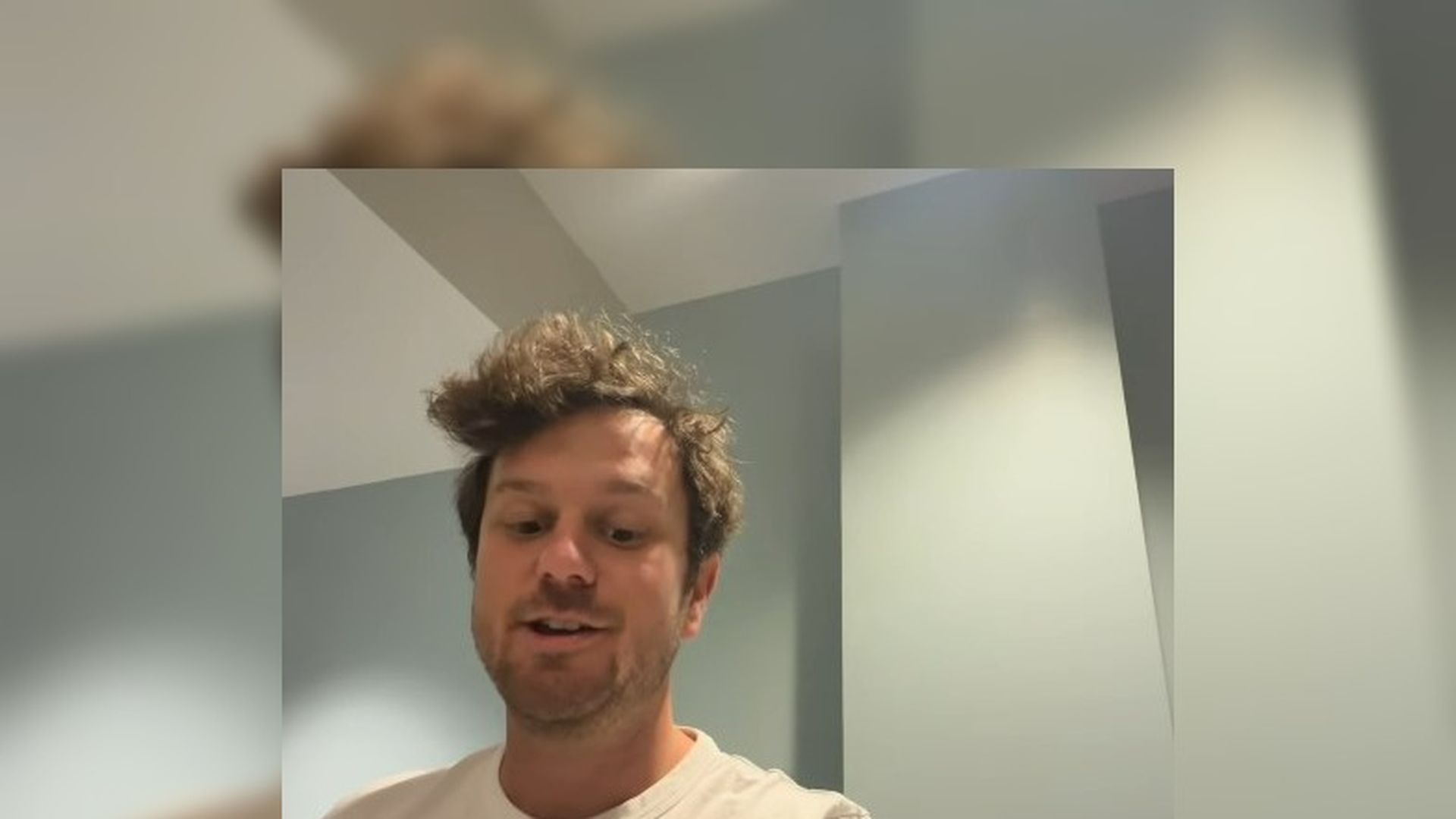 El influencer estadounidense Jake Rosmarin muestra cómo afronta la cuarentena por hantavirus