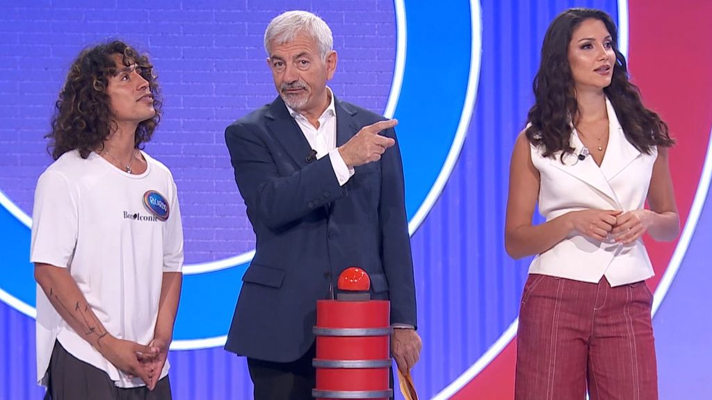 Carlos Sobera reacciona a la decisión de un concursante en 'El escaparate final': ''Lo hemos sobrevalorado''