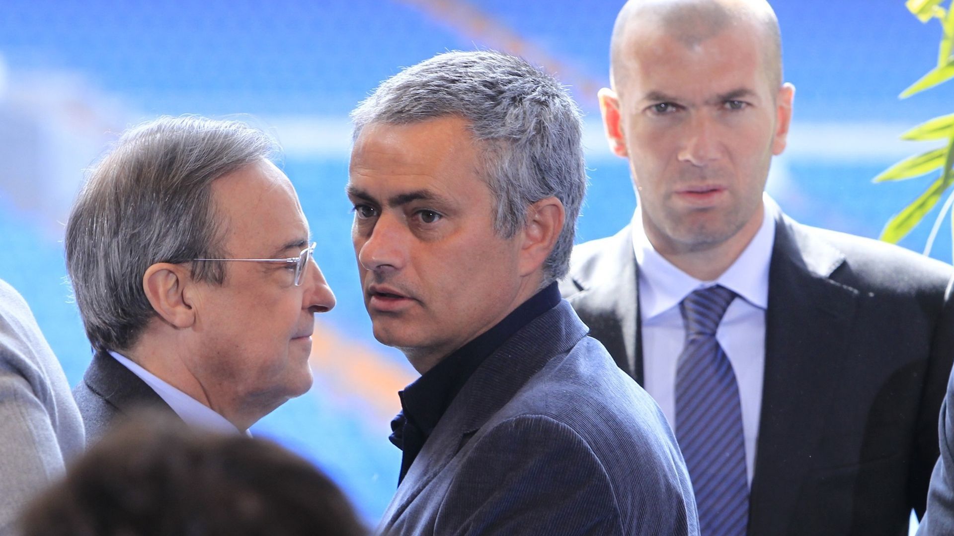 Florentino Pérez junto a Mourinho y Zidane