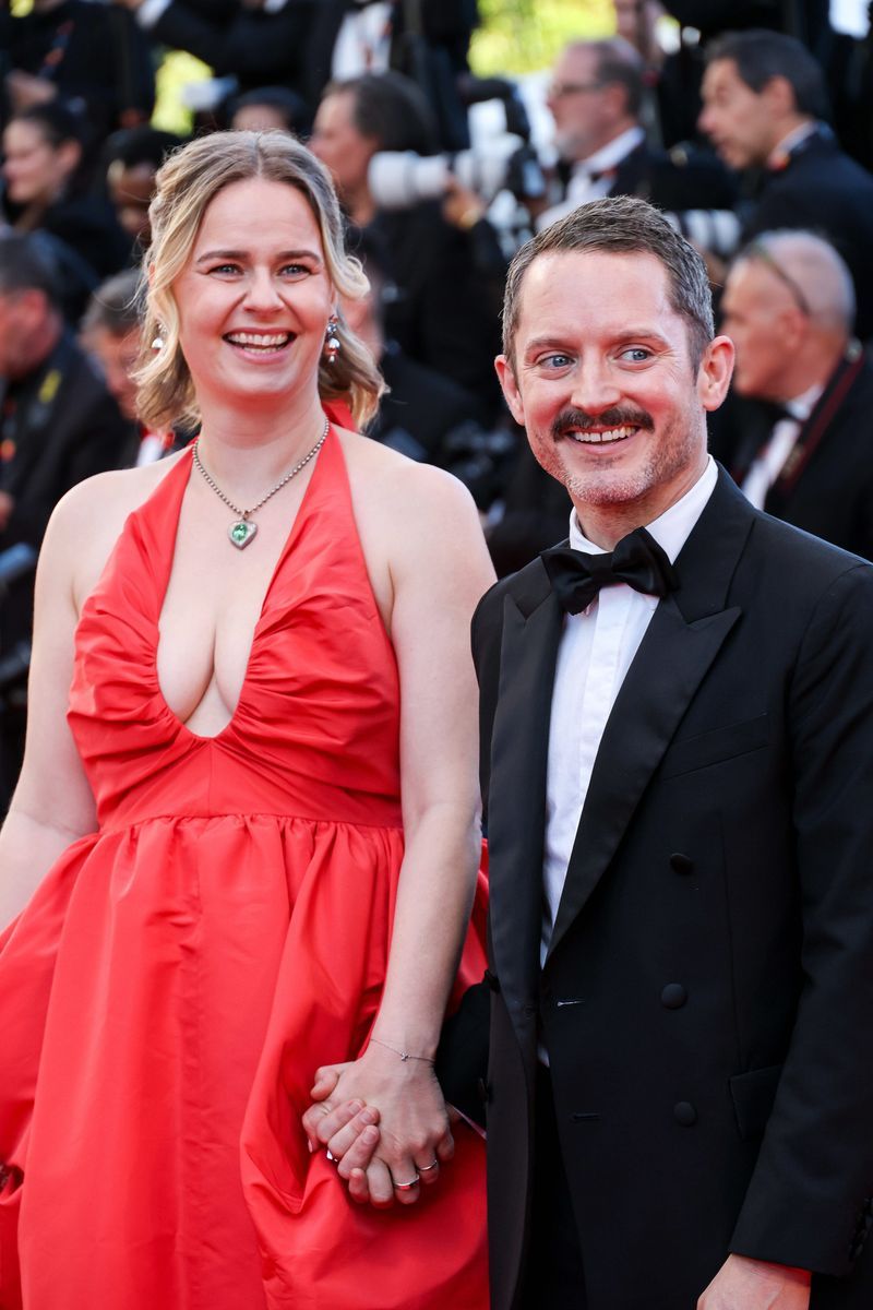 Mette-Marie Kongsved y Elijah Wood