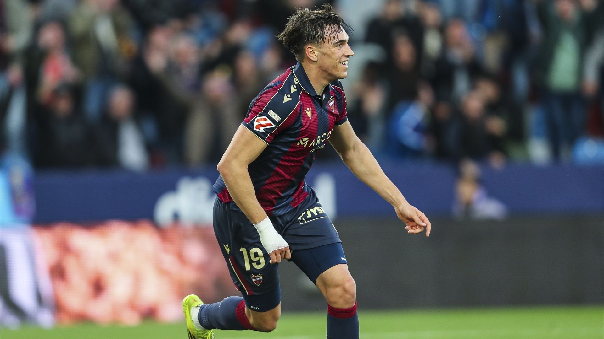 Carlos Espí durante un partido del Levante esta temporada