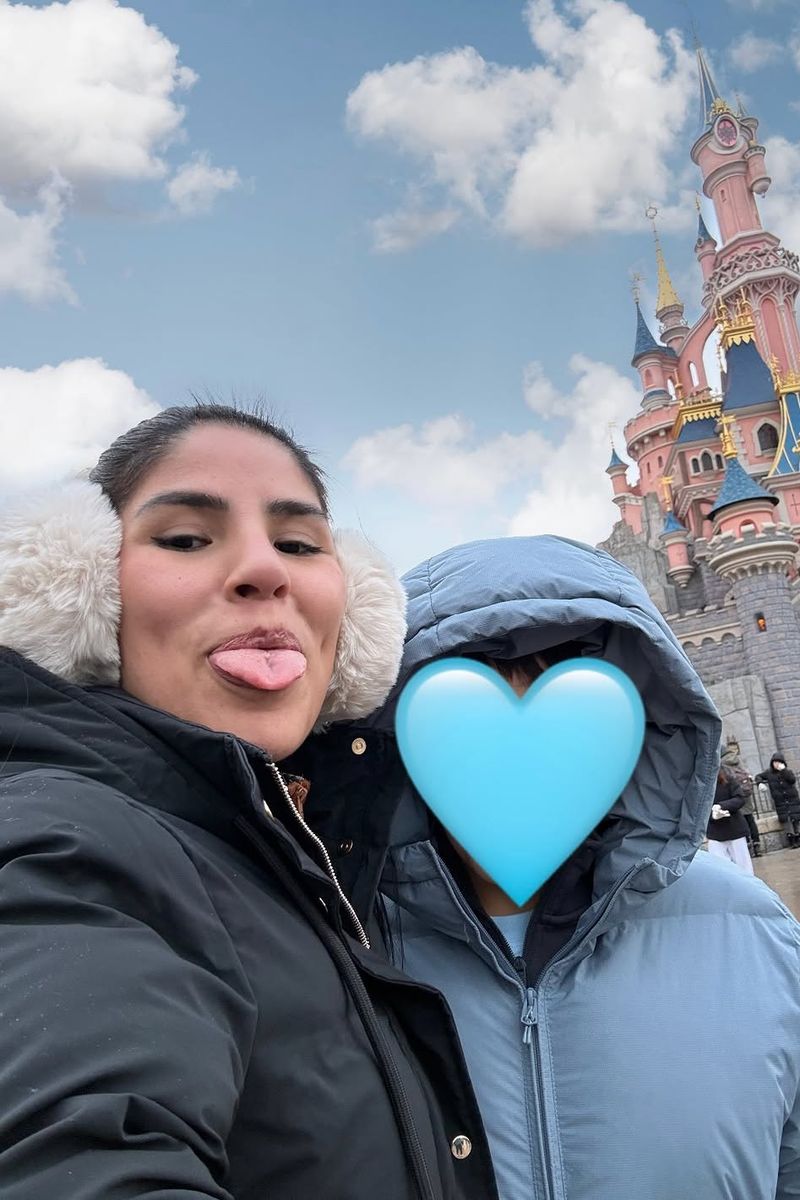 Isa Pantoja, en una de las escasas imágenes junto a su hijo mayor, Albert