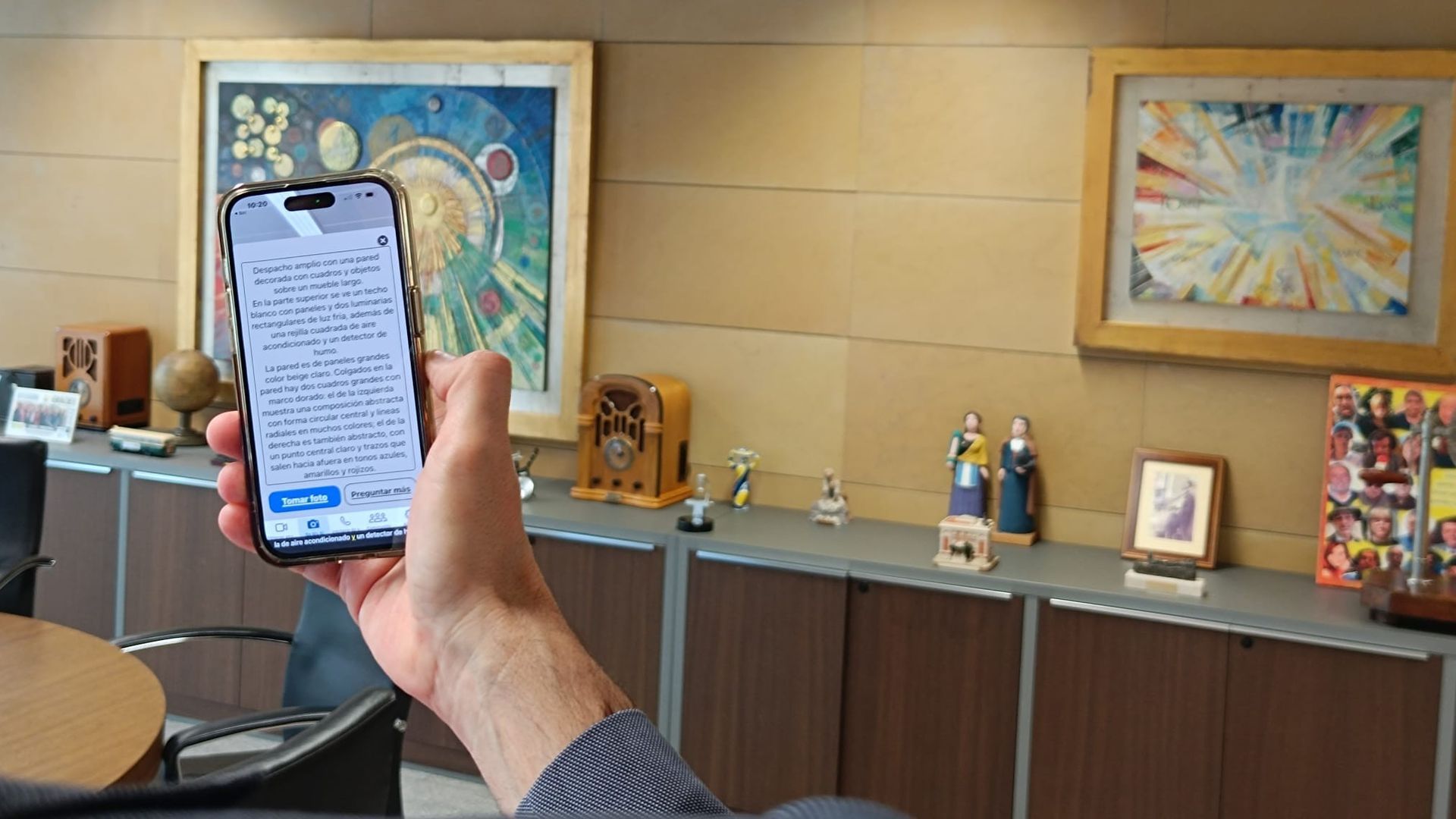 La app BeMyEyes describe lo que ve a través de la pantalla