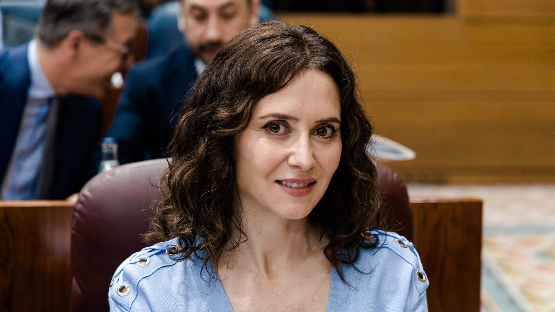 La presidenta de la Comunidad de Madrid, Isabel Díaz Ayuso, a su llegada a una sesión plenaria en la Asamblea de Madrid La presidenta de la Comunidad de Madrid, Isabel Díaz Ayuso, a su llegada a una sesión plenaria en la Asamblea de Madrid