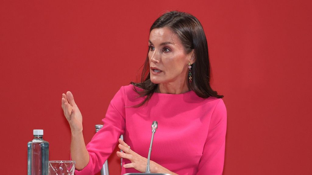 La reina Letizia destaca que "la salud es un asunto global" como "está volviendo a demostrar el hantavirus"