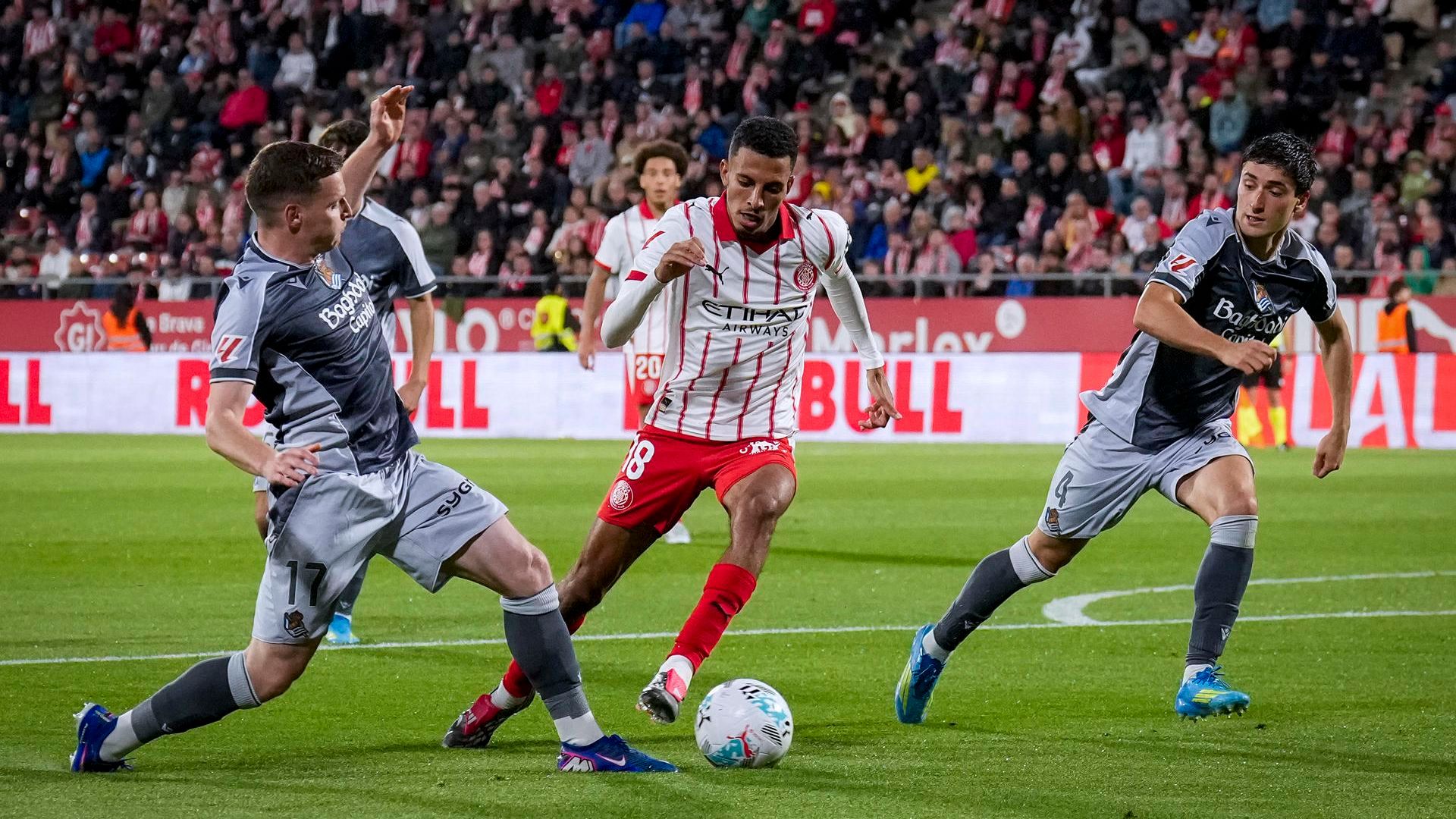 Sergio Gómez y Ounahi en el Girona-Real Sociedad Sergio Gómez y Ounahi en el Girona-Real Sociedad