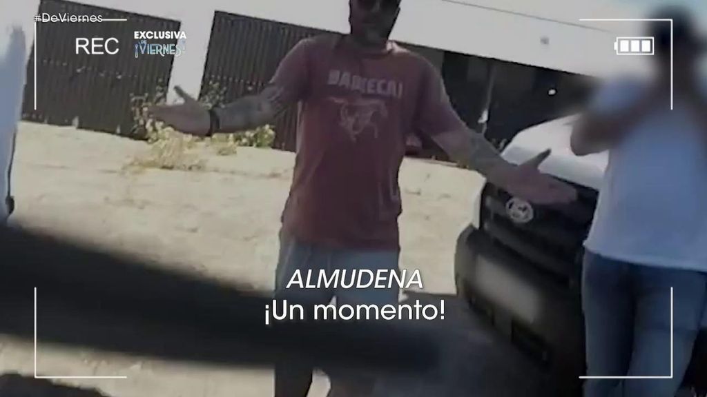 La secuencia completa del asalto de Kiko Rivera y Lola García a Cantora y su incidente con la guardesa