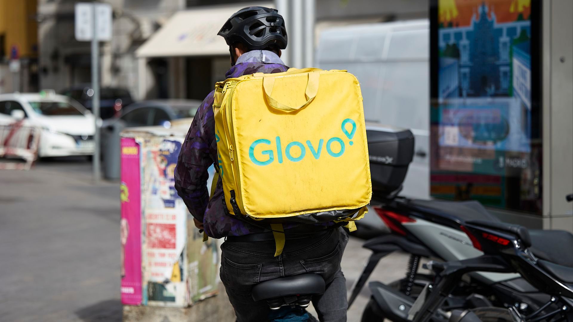 El usuario realizó pedidos a Glovo, gastando más de 215 euros en apenas dos meses, y siguió comprando en otras plataformas